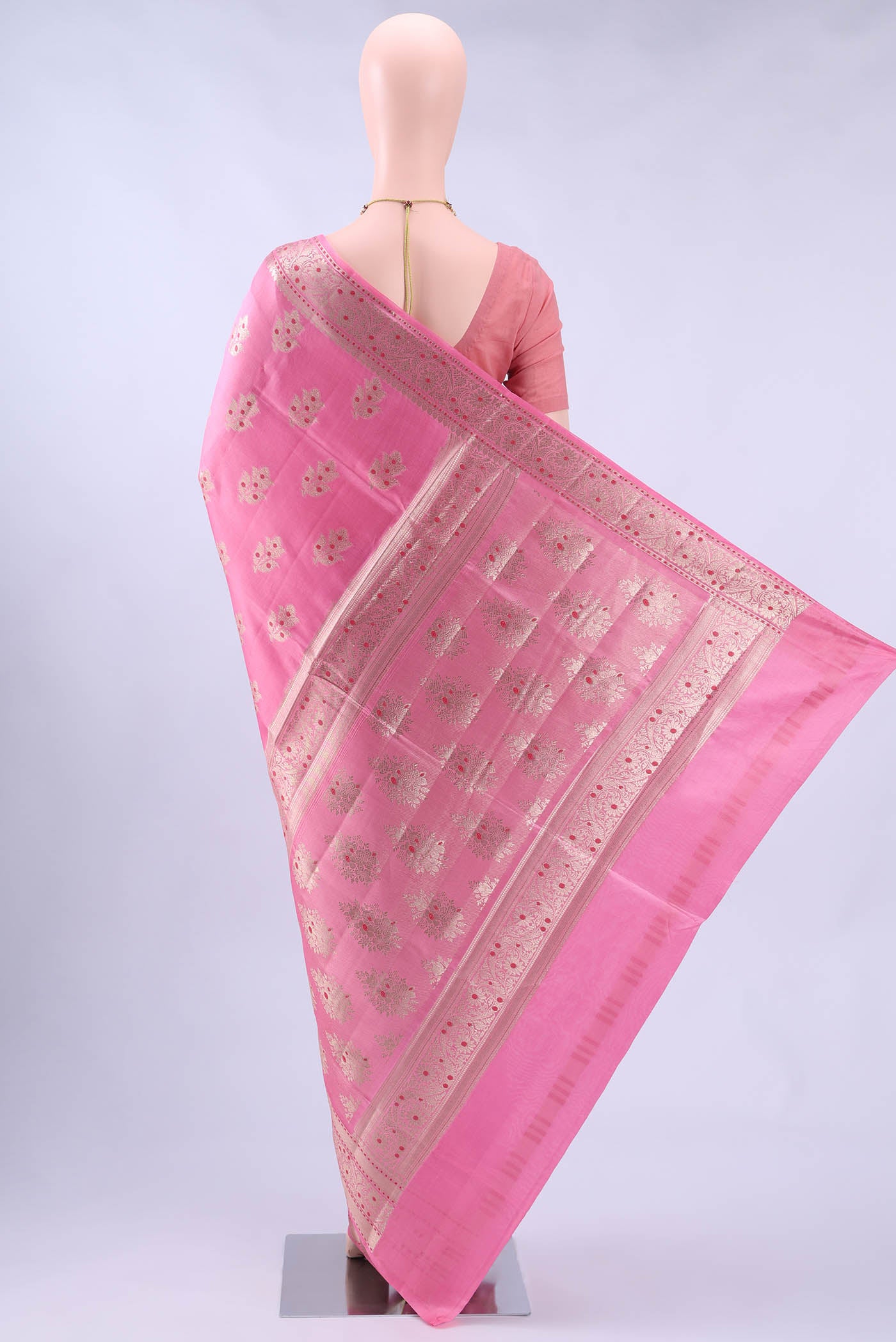 pallu body