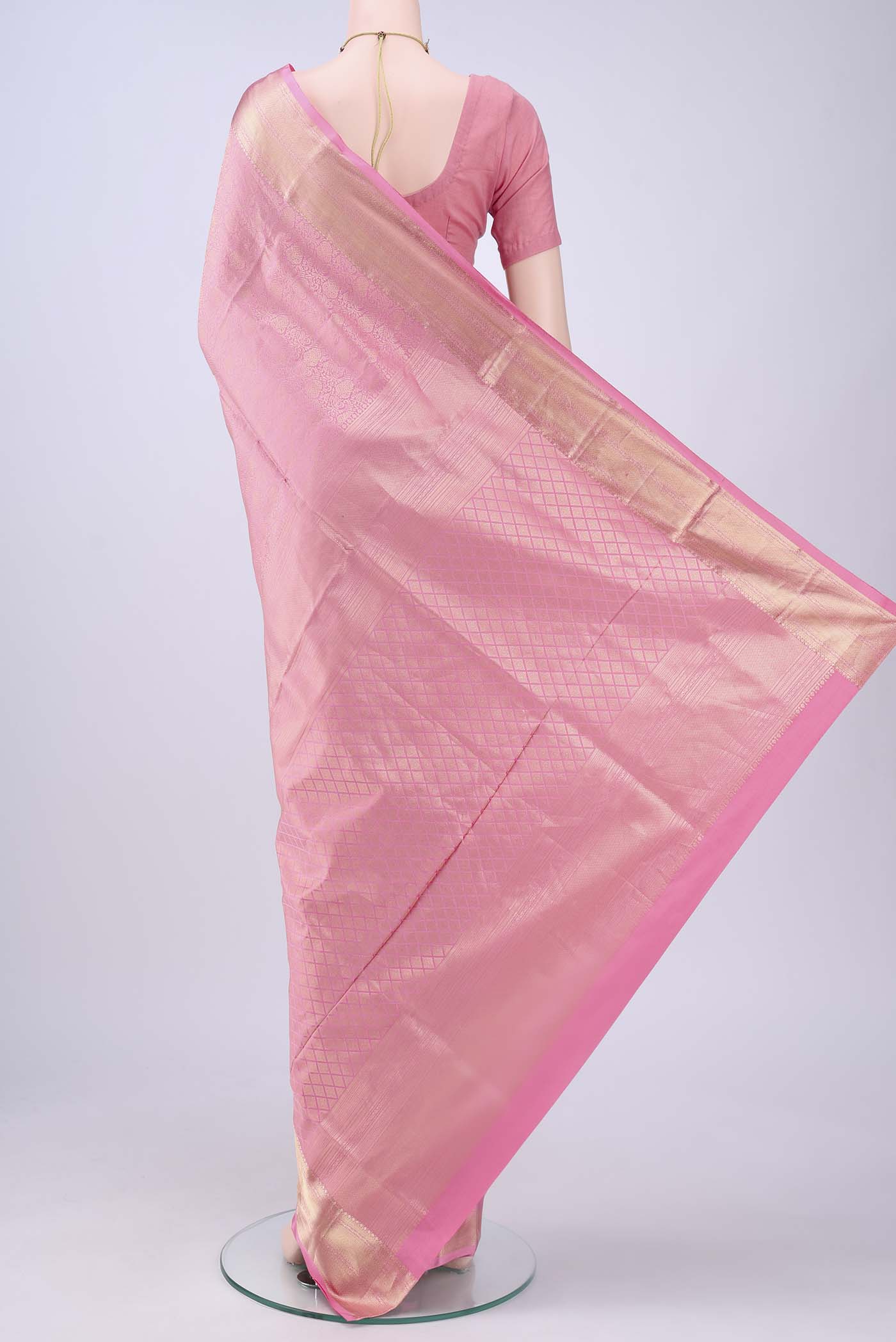 pallu body