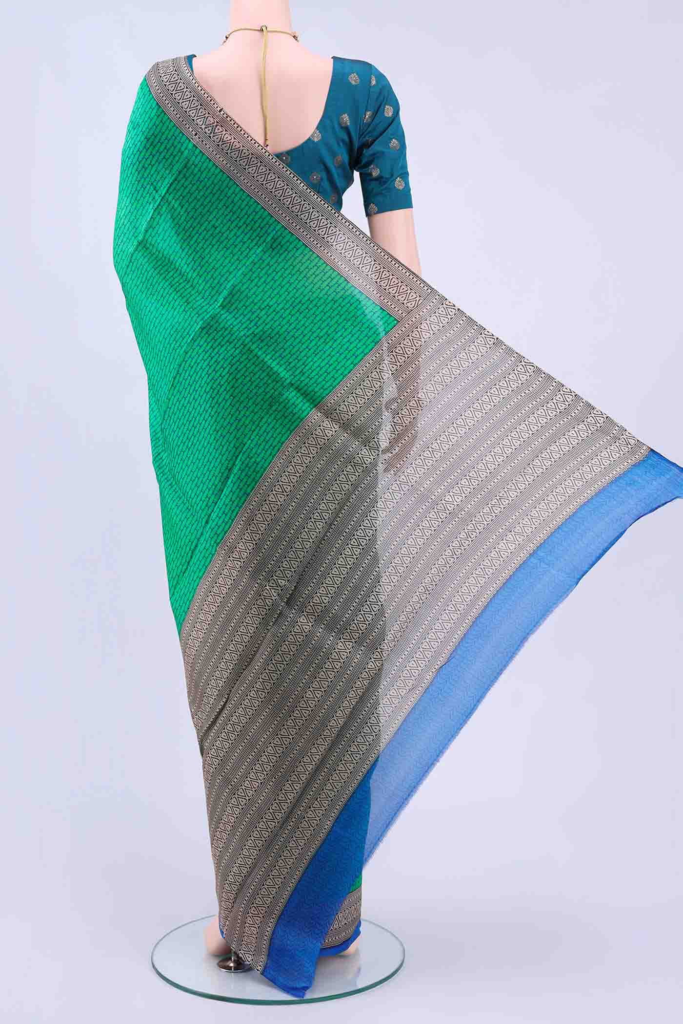 pallu body