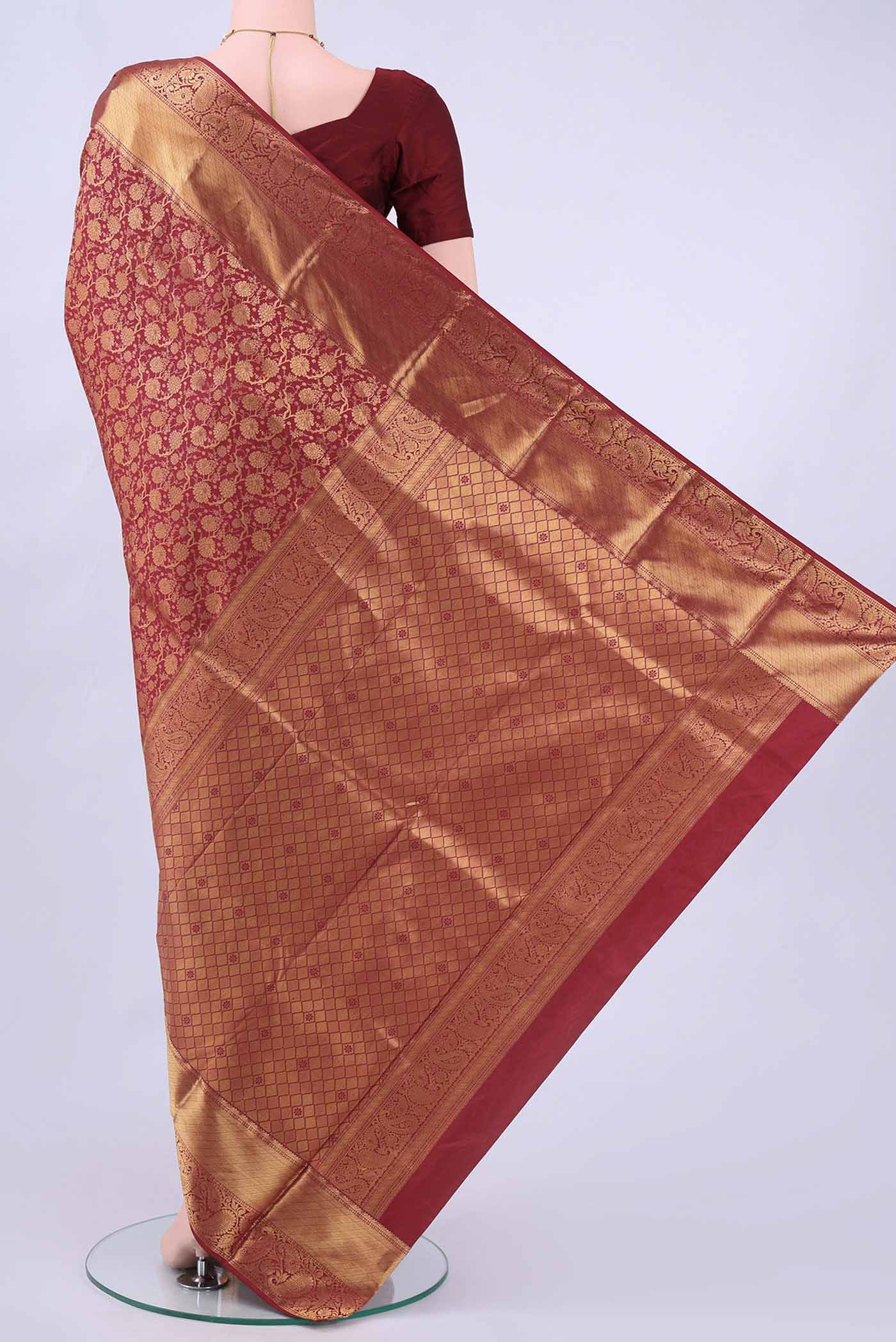 pallu body