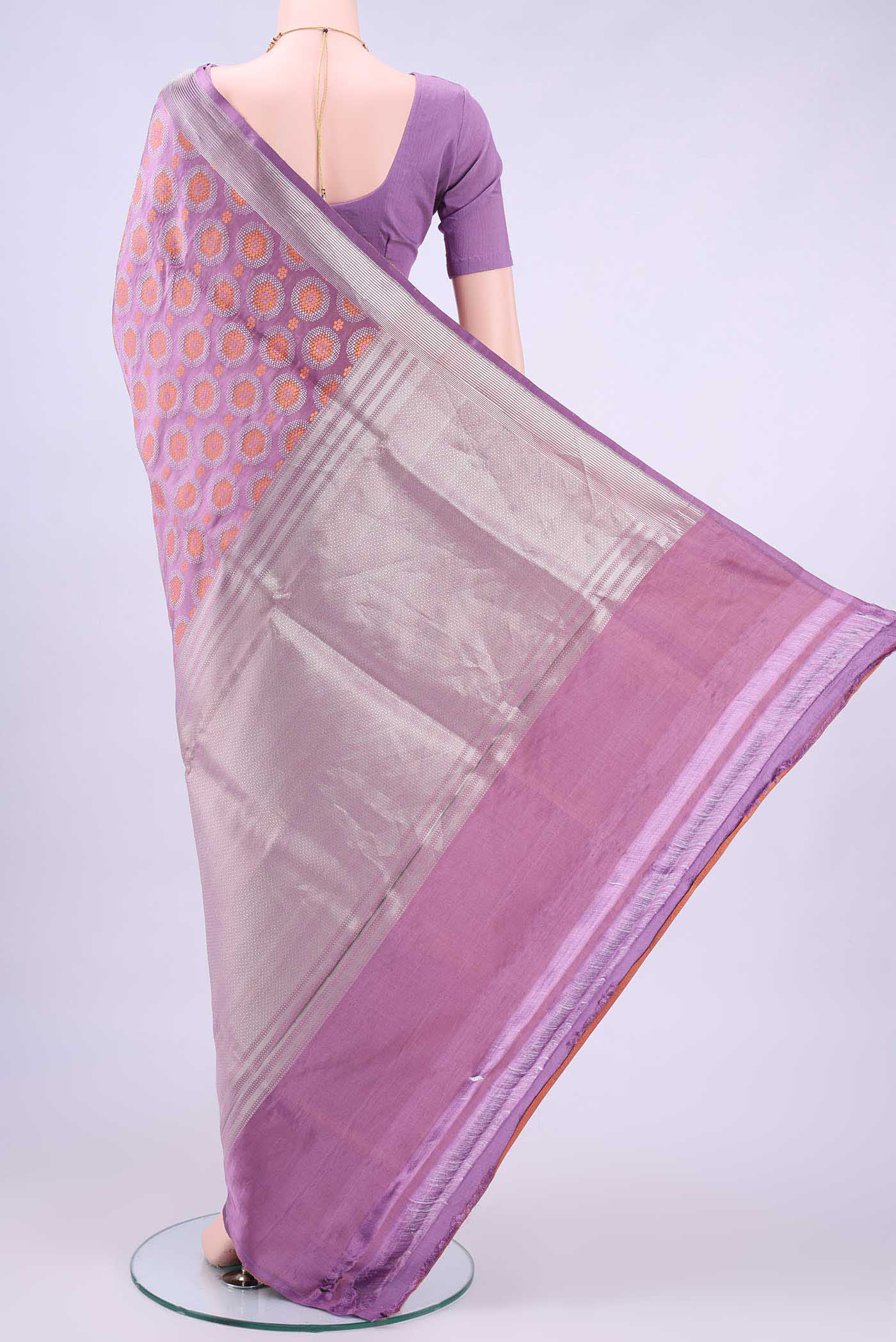 pallu body