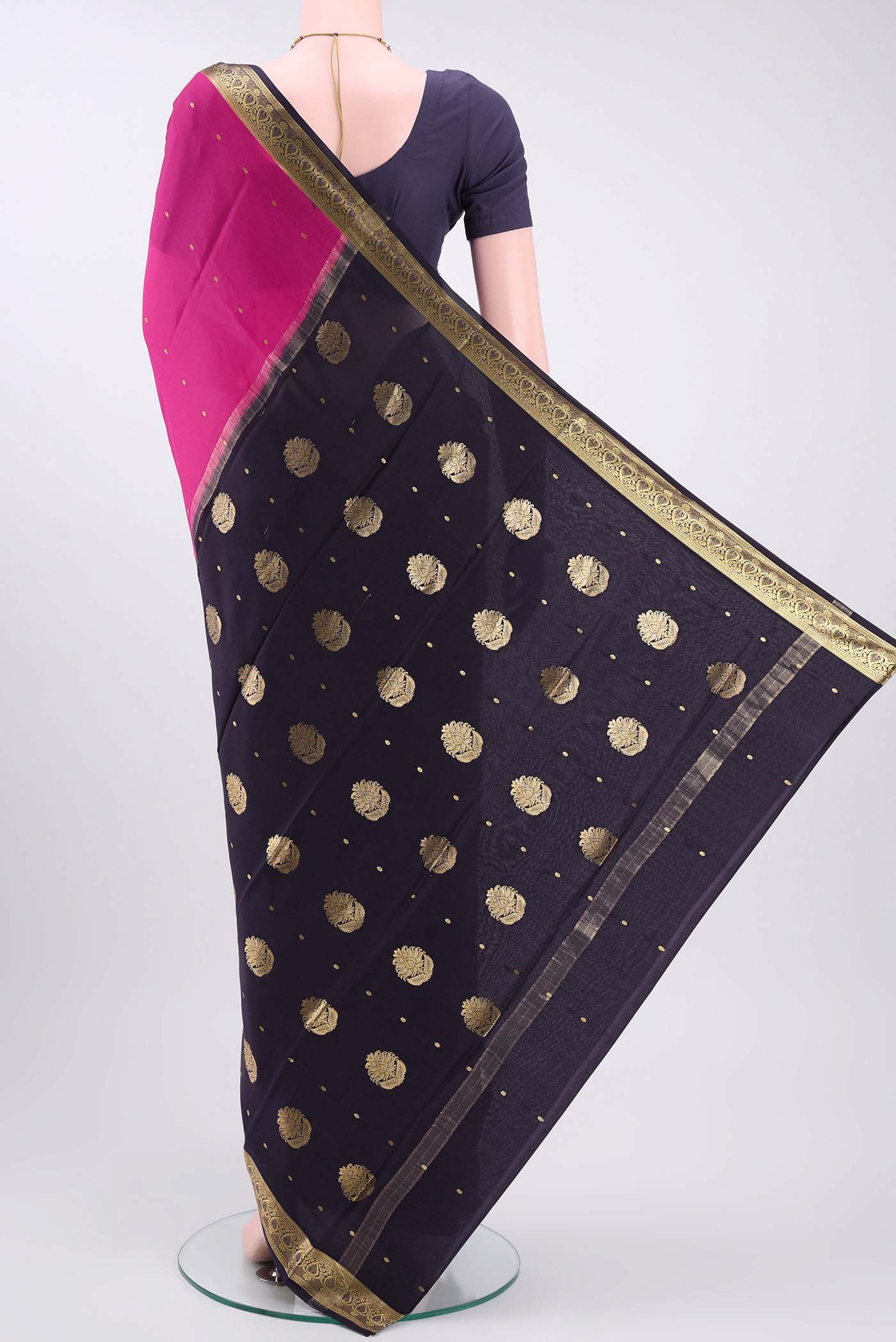 pallu body