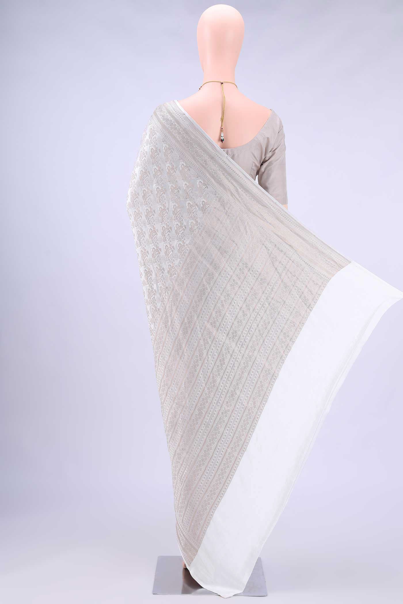 pallu body