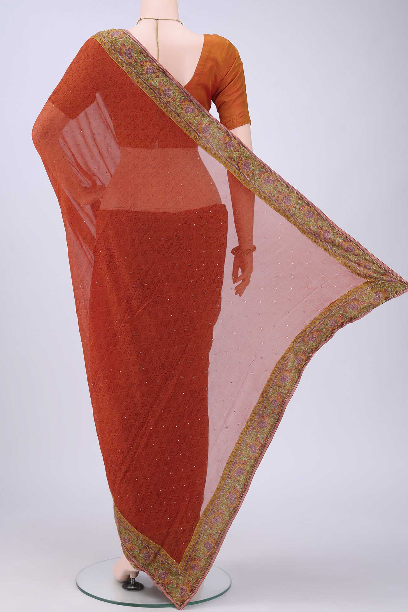 pallu body