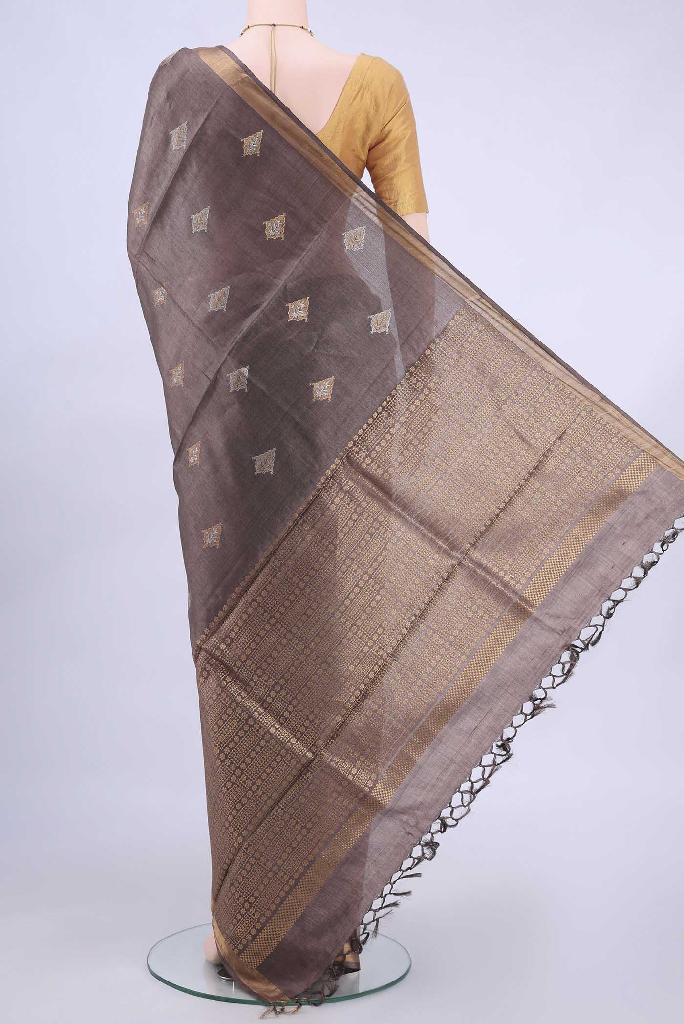 pallu body
