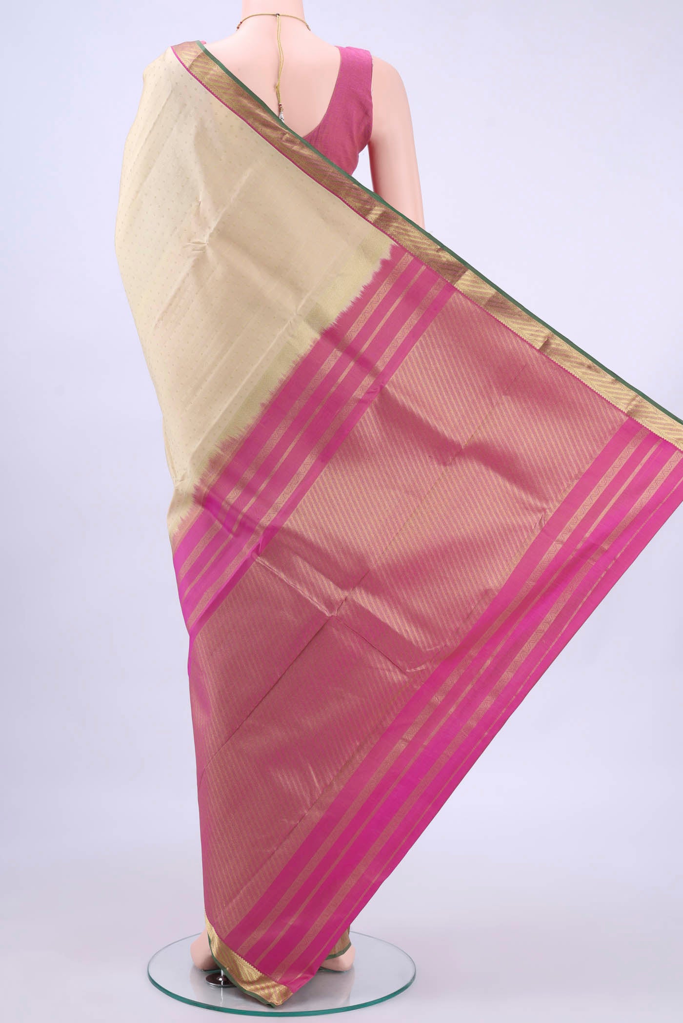 pallu body