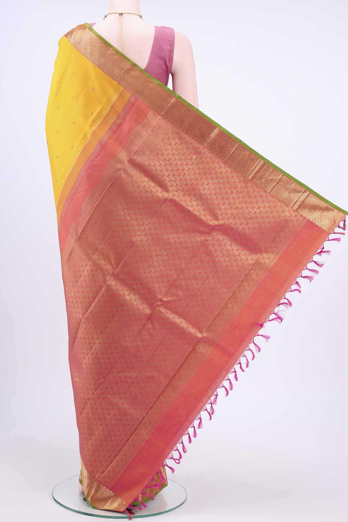 pallu body
