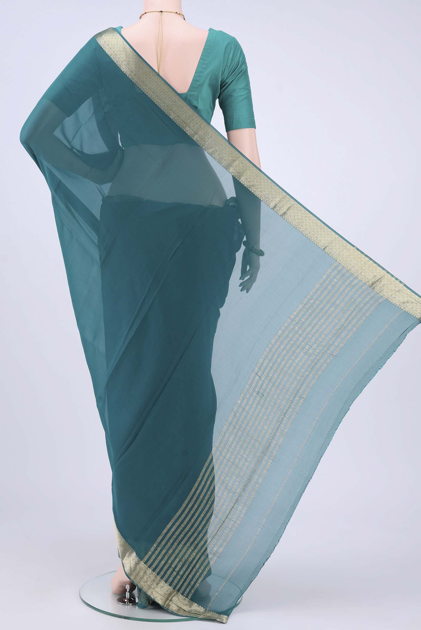 pallu body