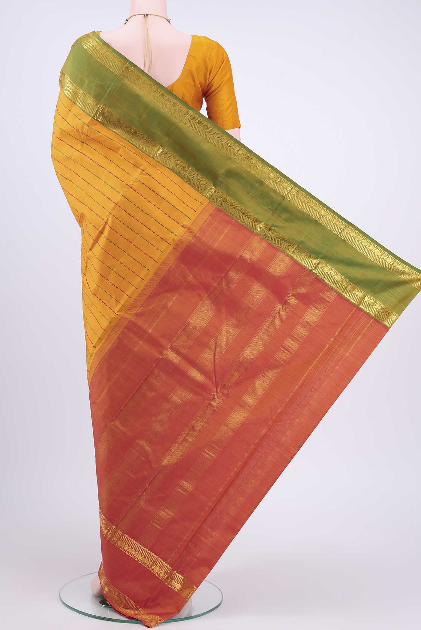 pallu body