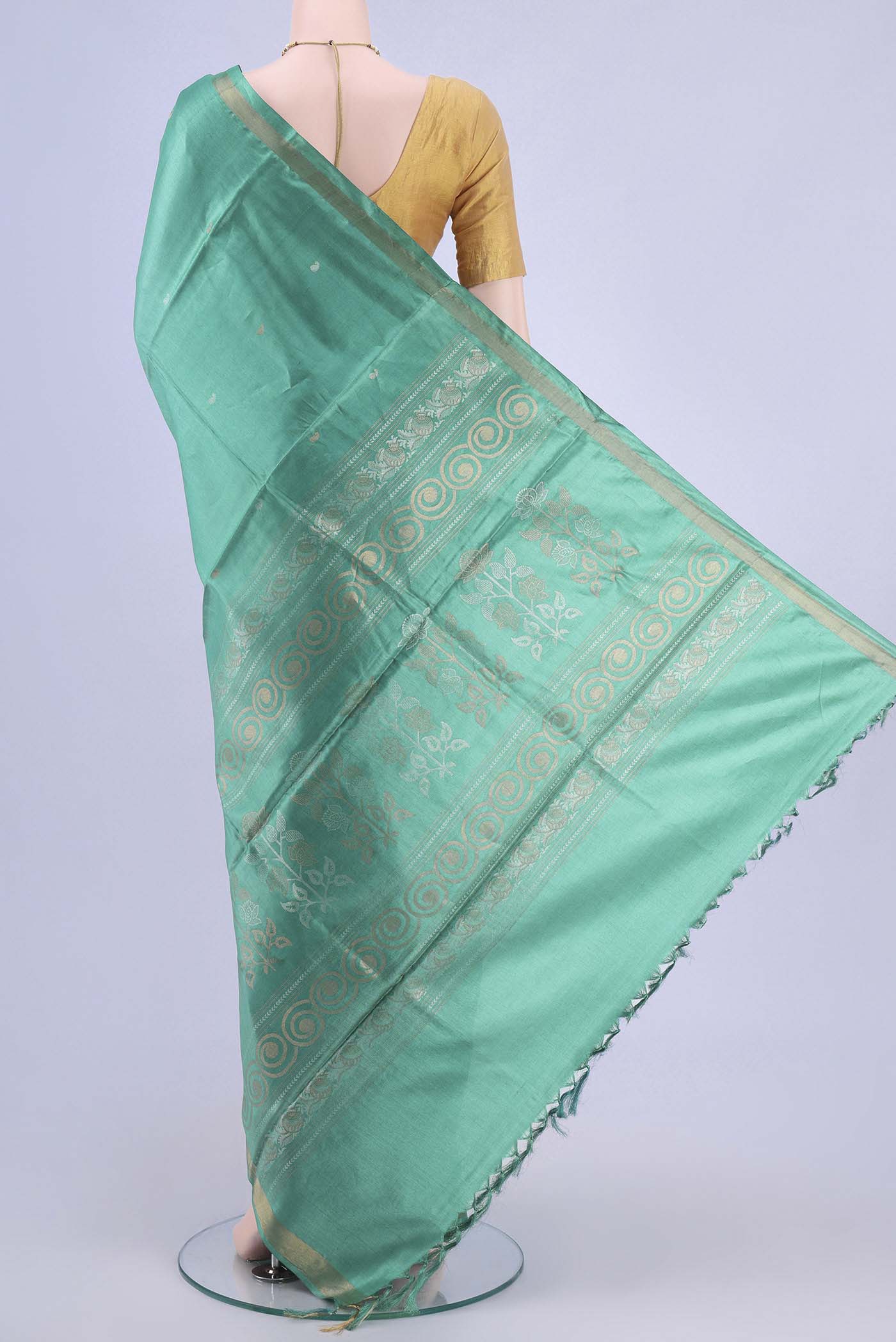 pallu body