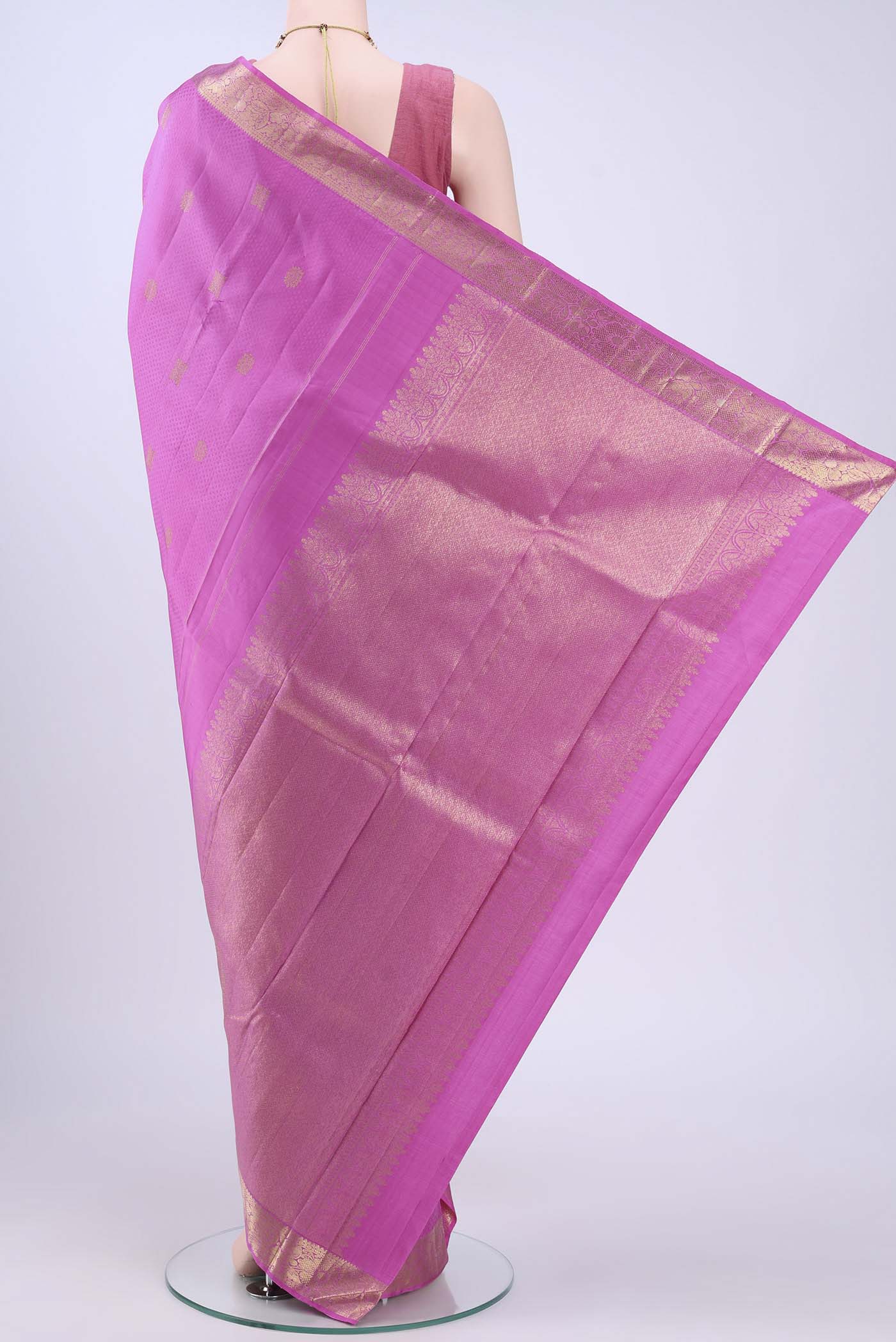 pallu body