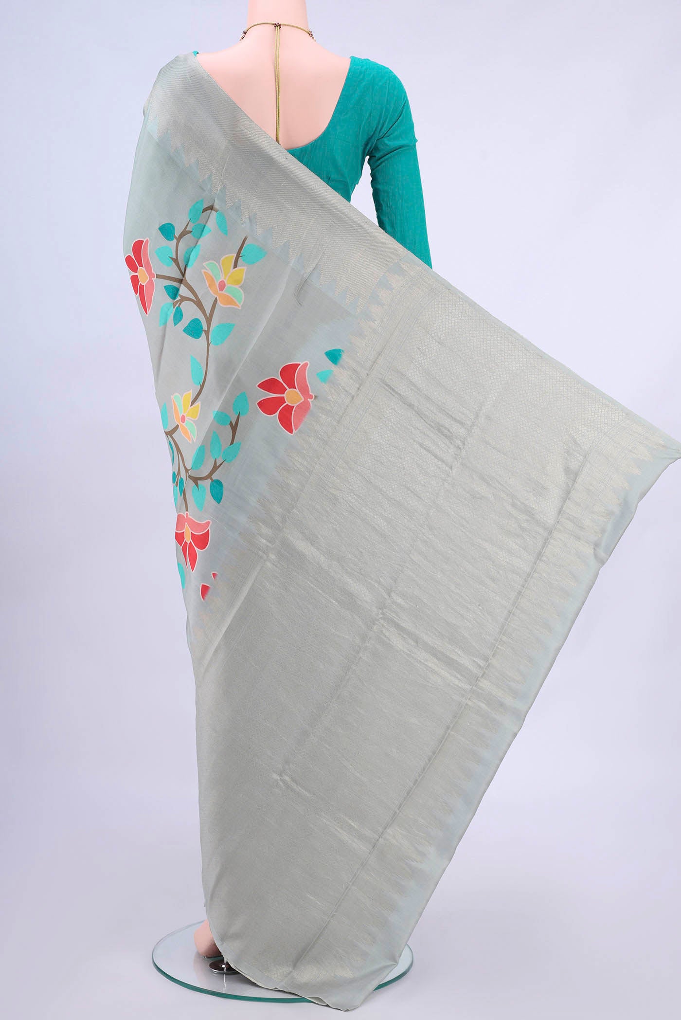 pallu body