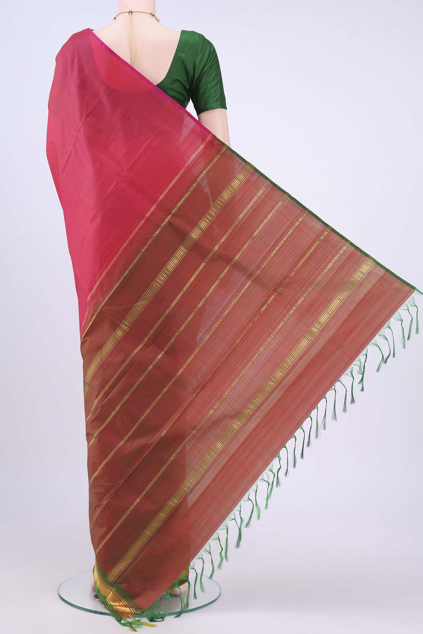 pallu body