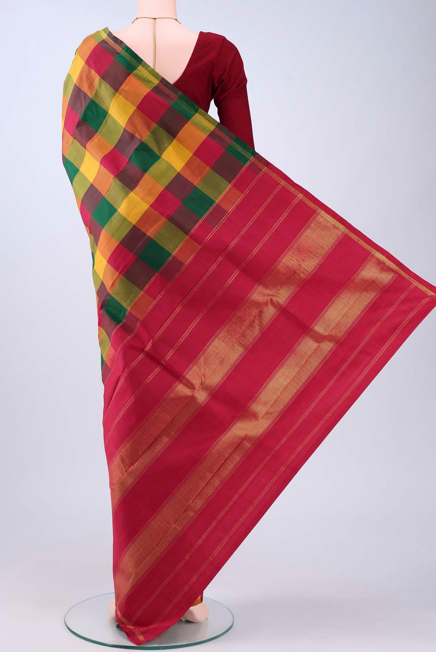pallu body