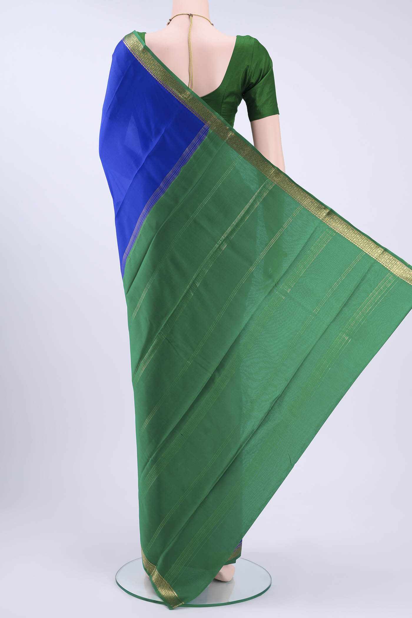 pallu body