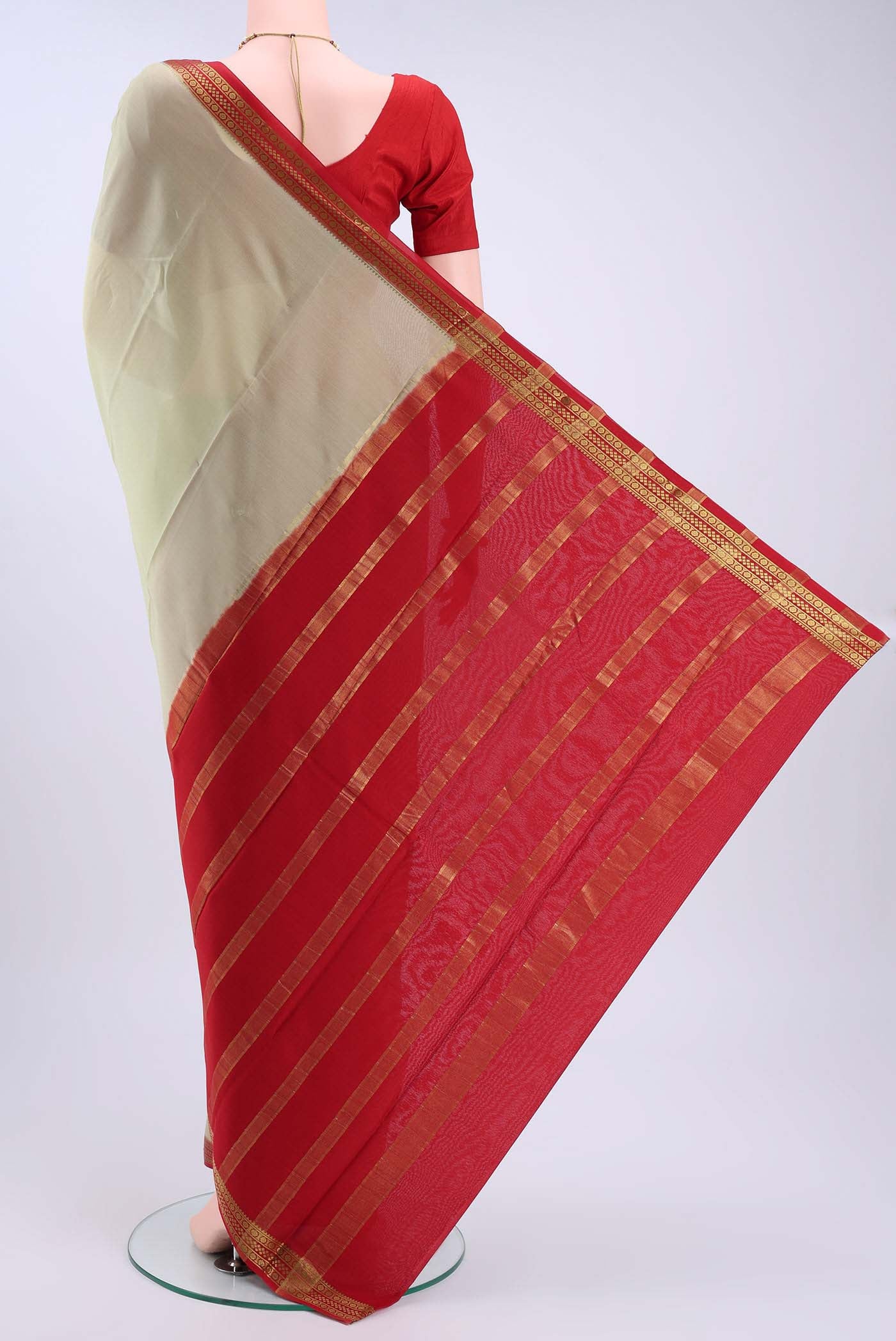 pallu body
