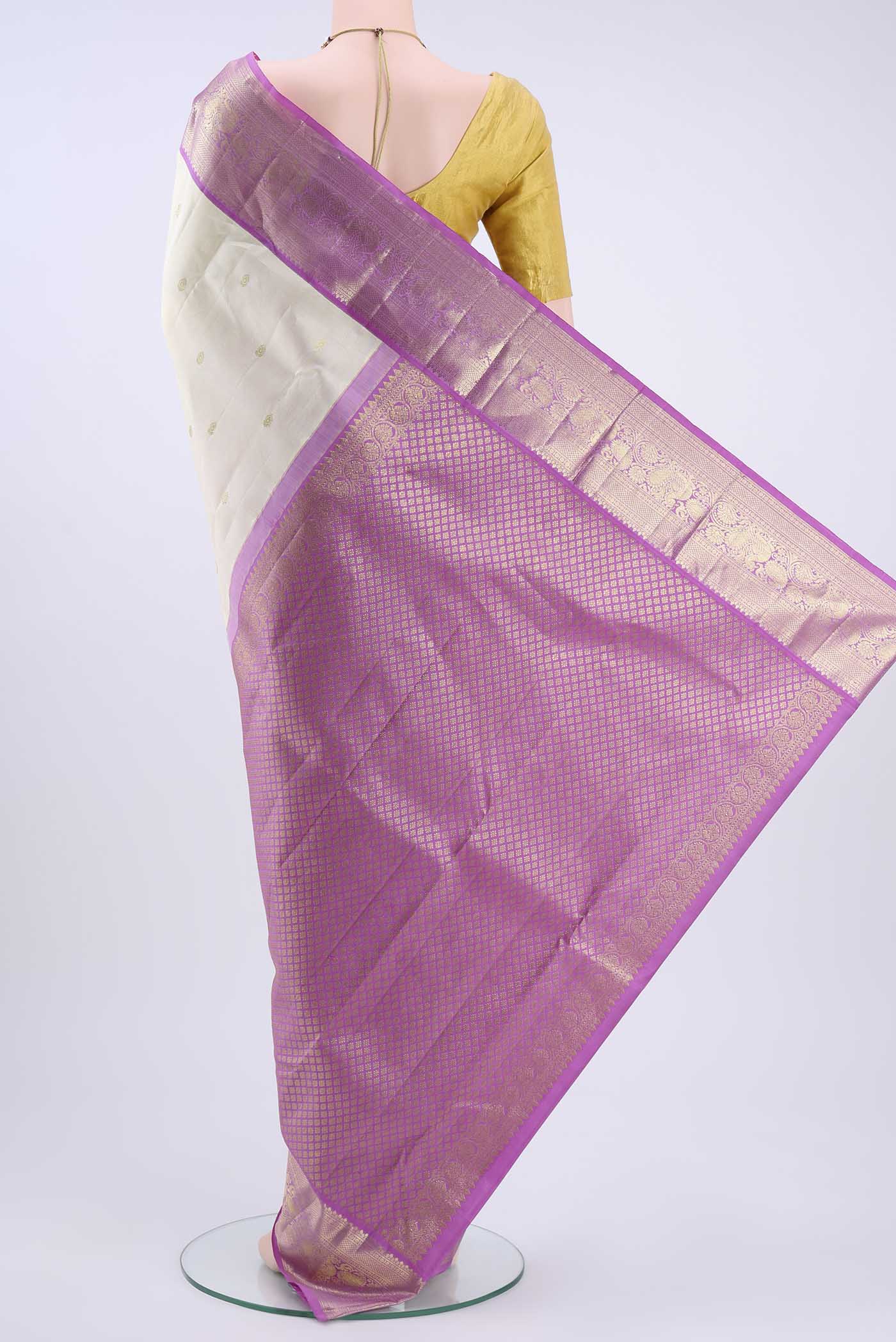 pallu body