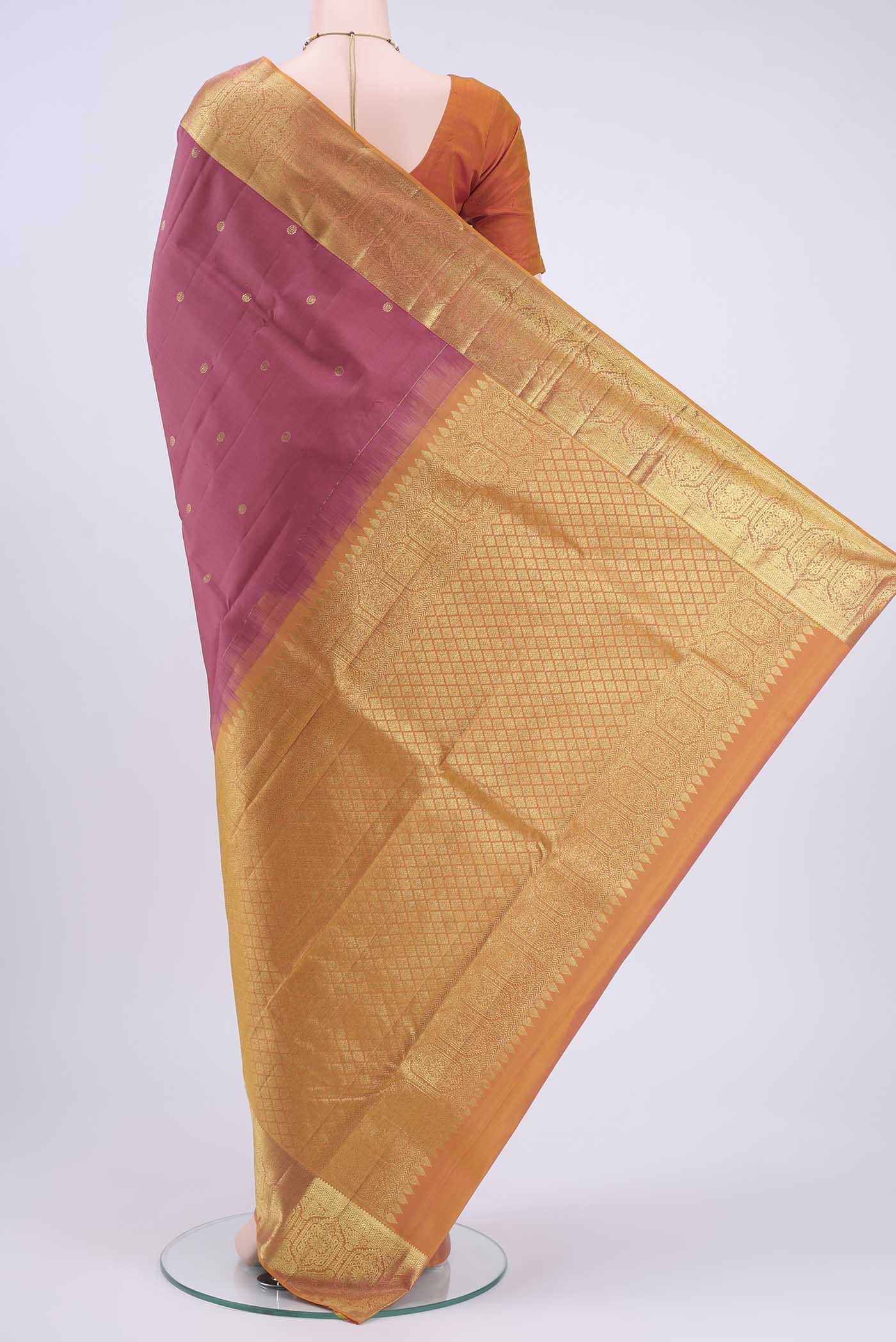 pallu body