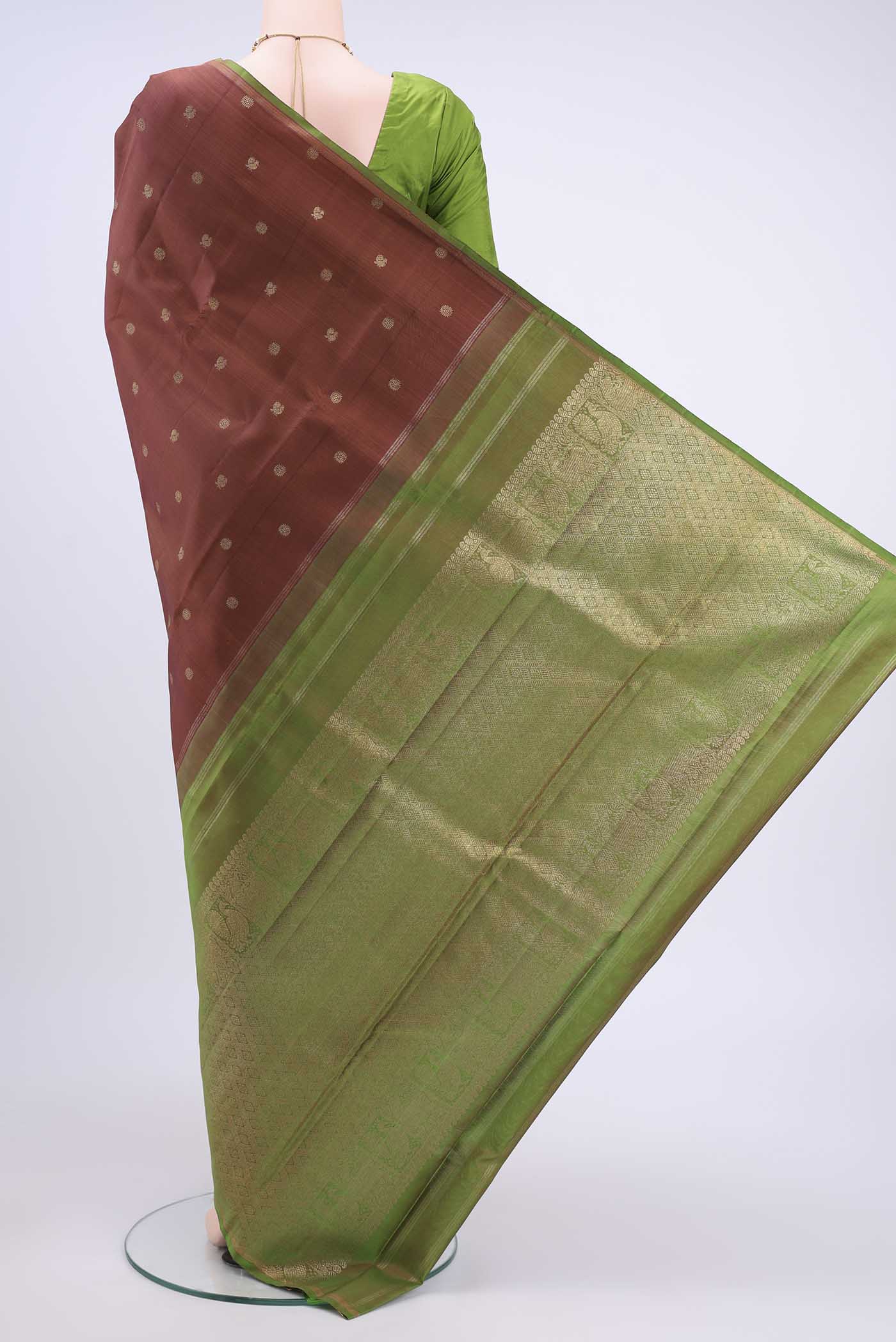 pallu body