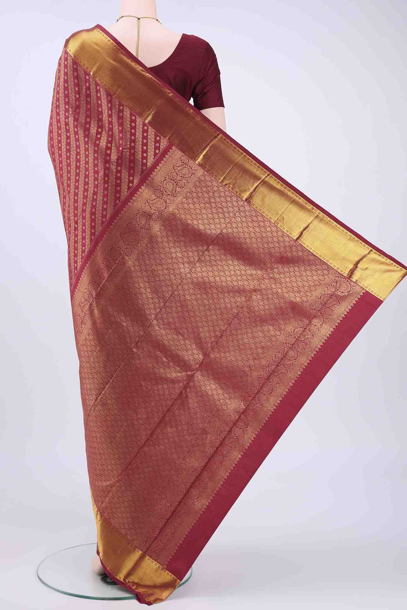 pallu body