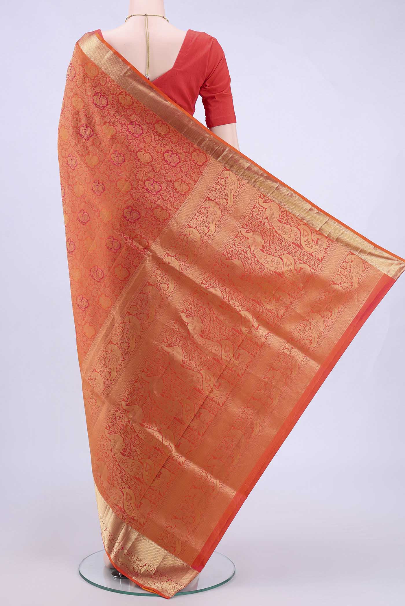pallu body
