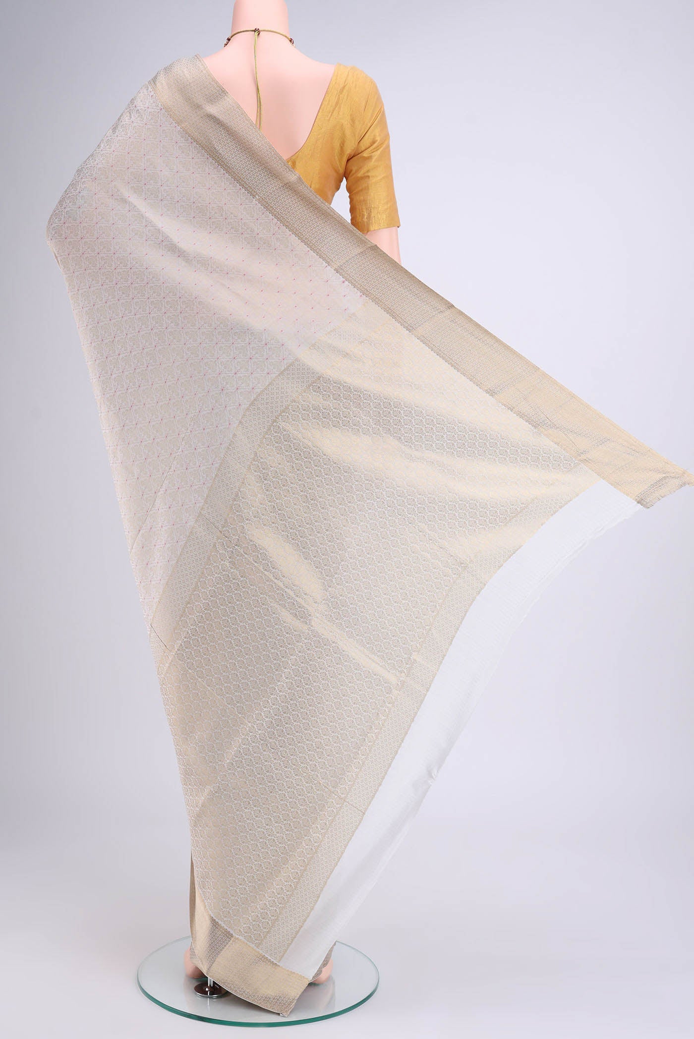pallu body