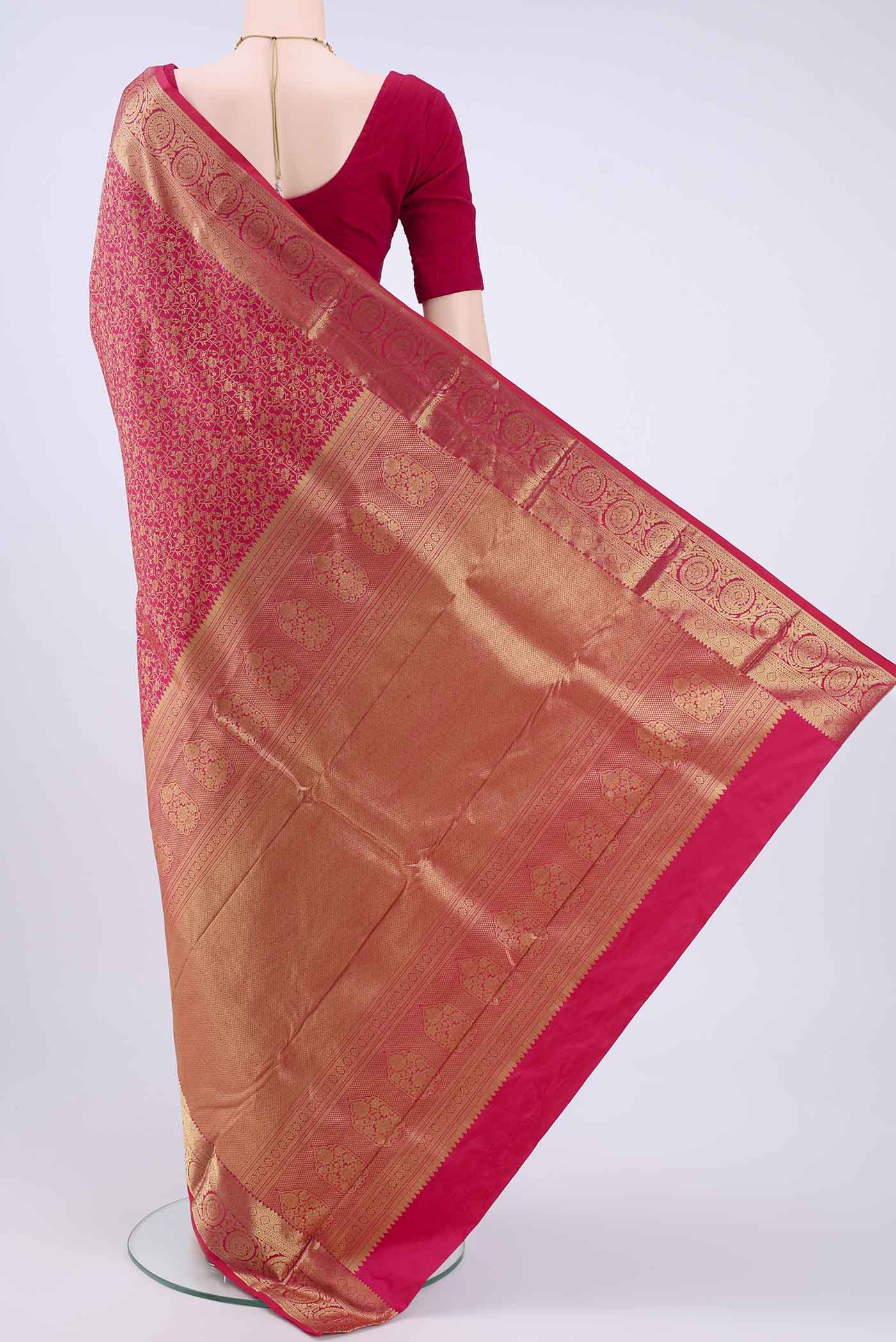 pallu body