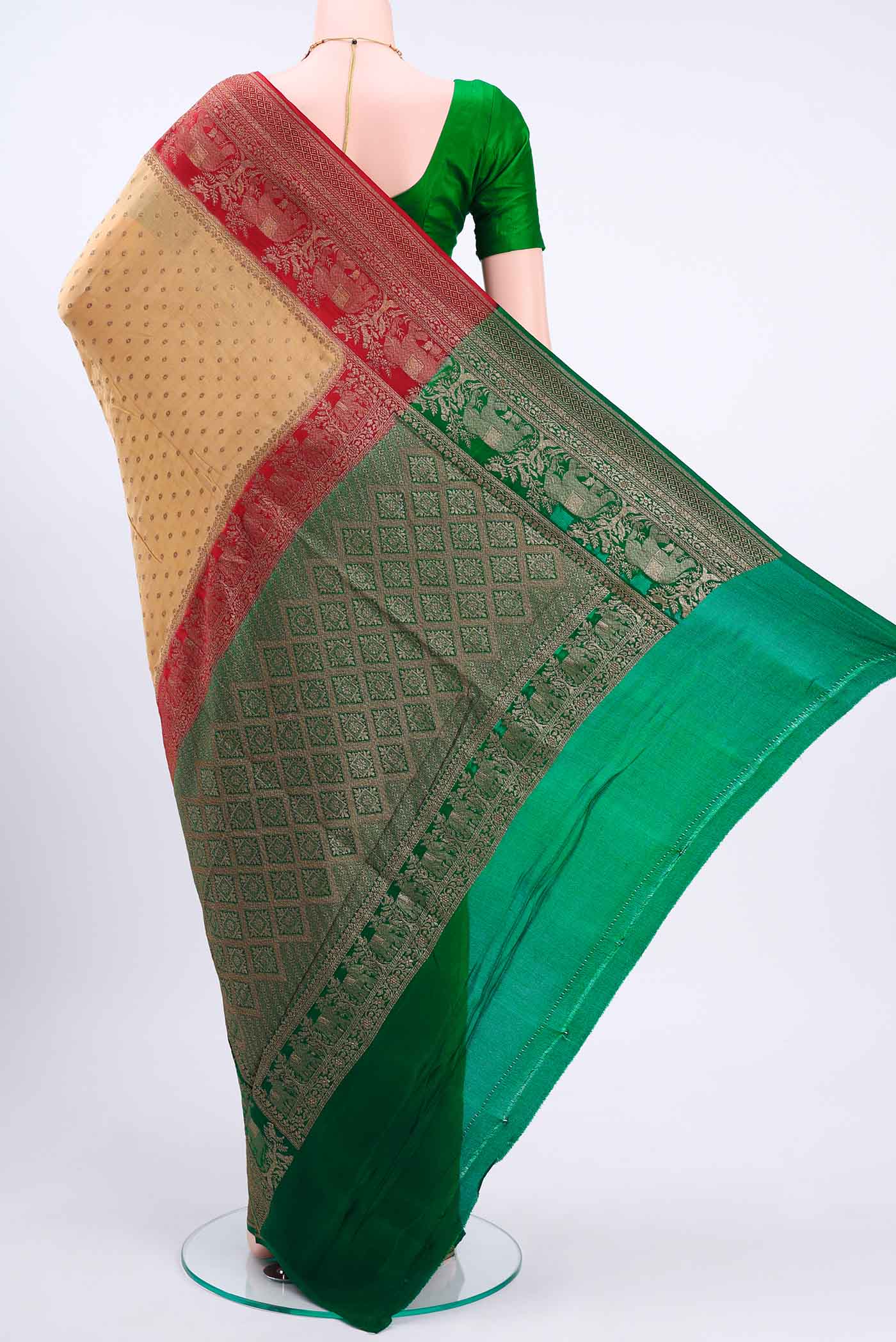 pallu body