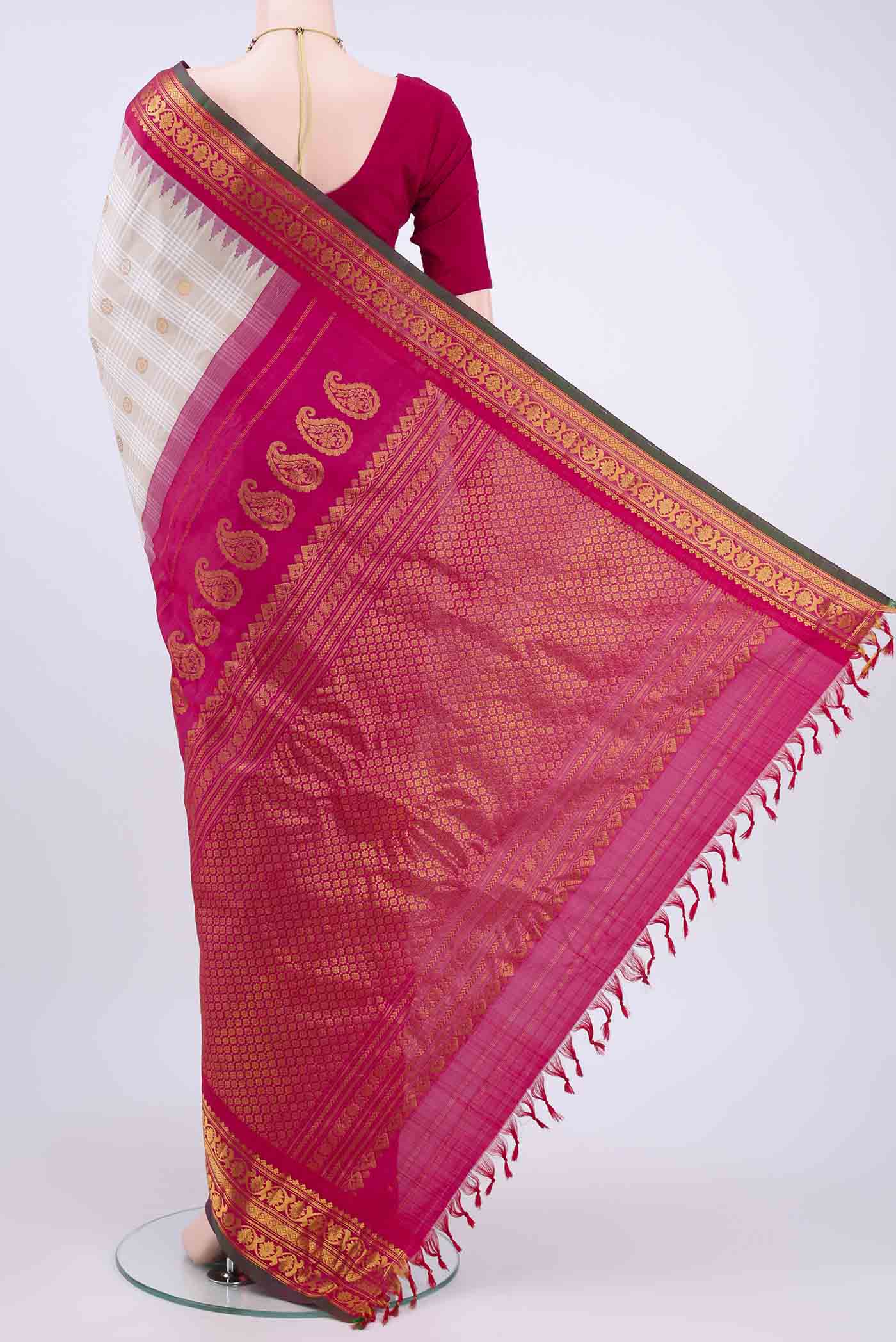 pallu body