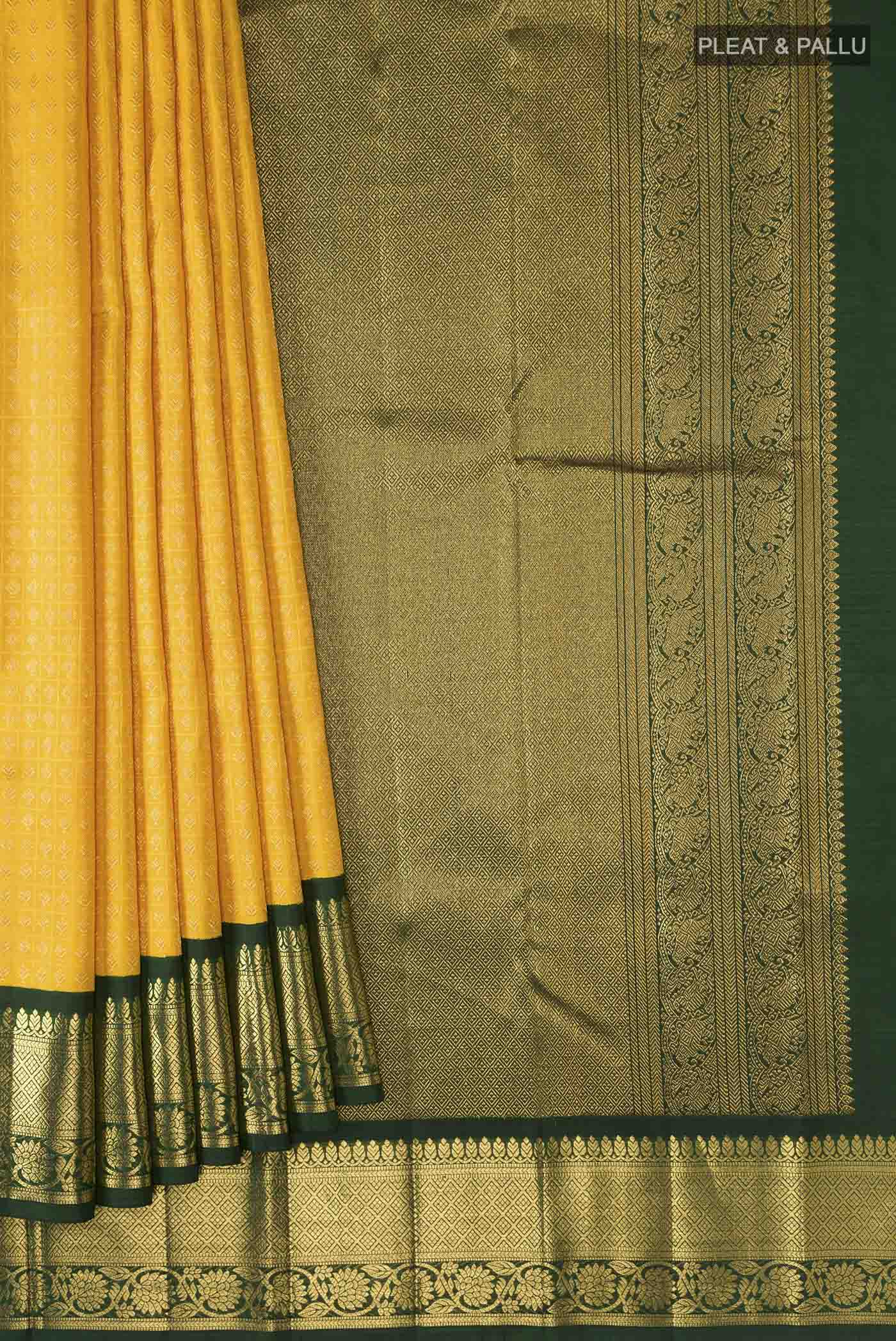 pleats pallu
