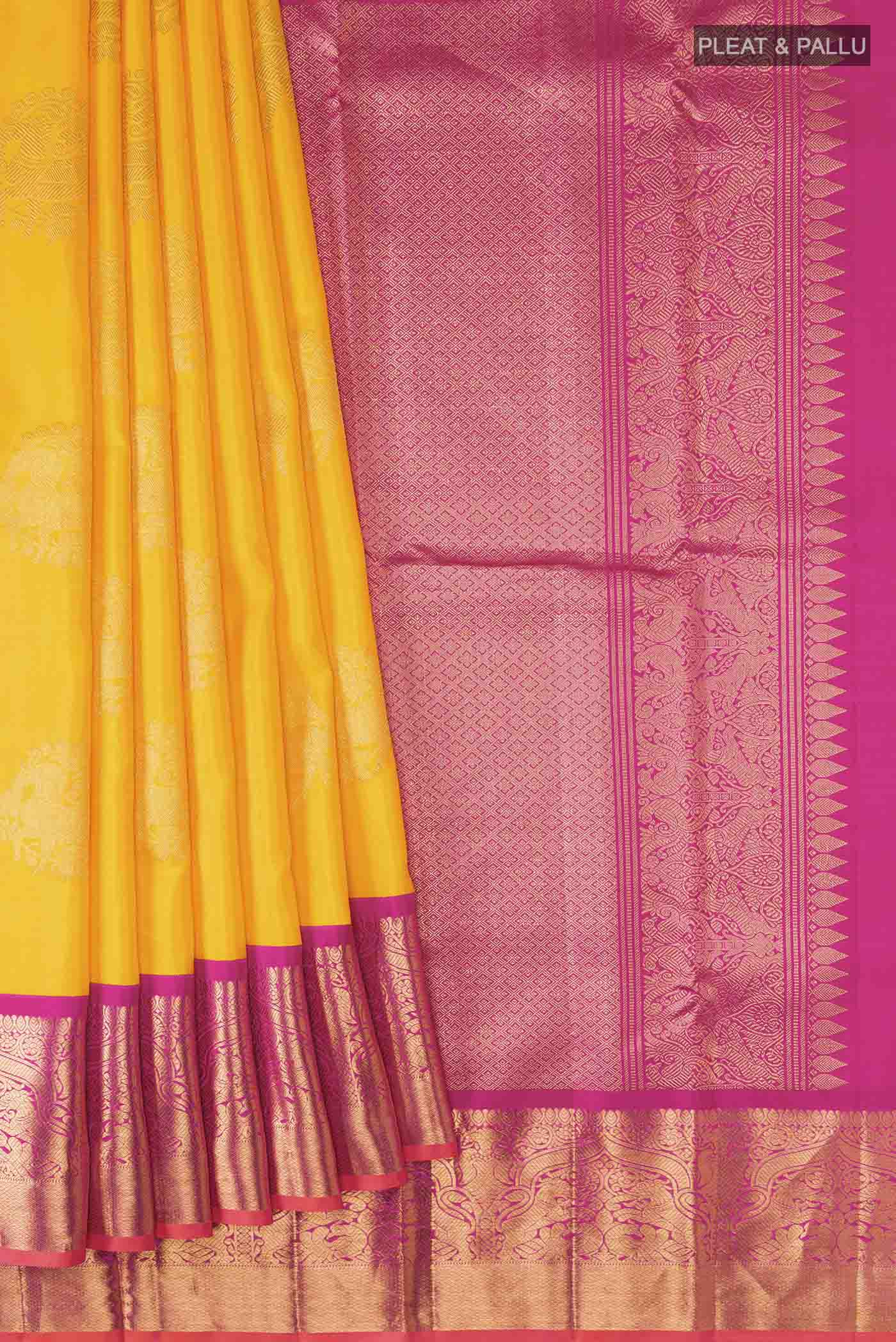 pleats pallu