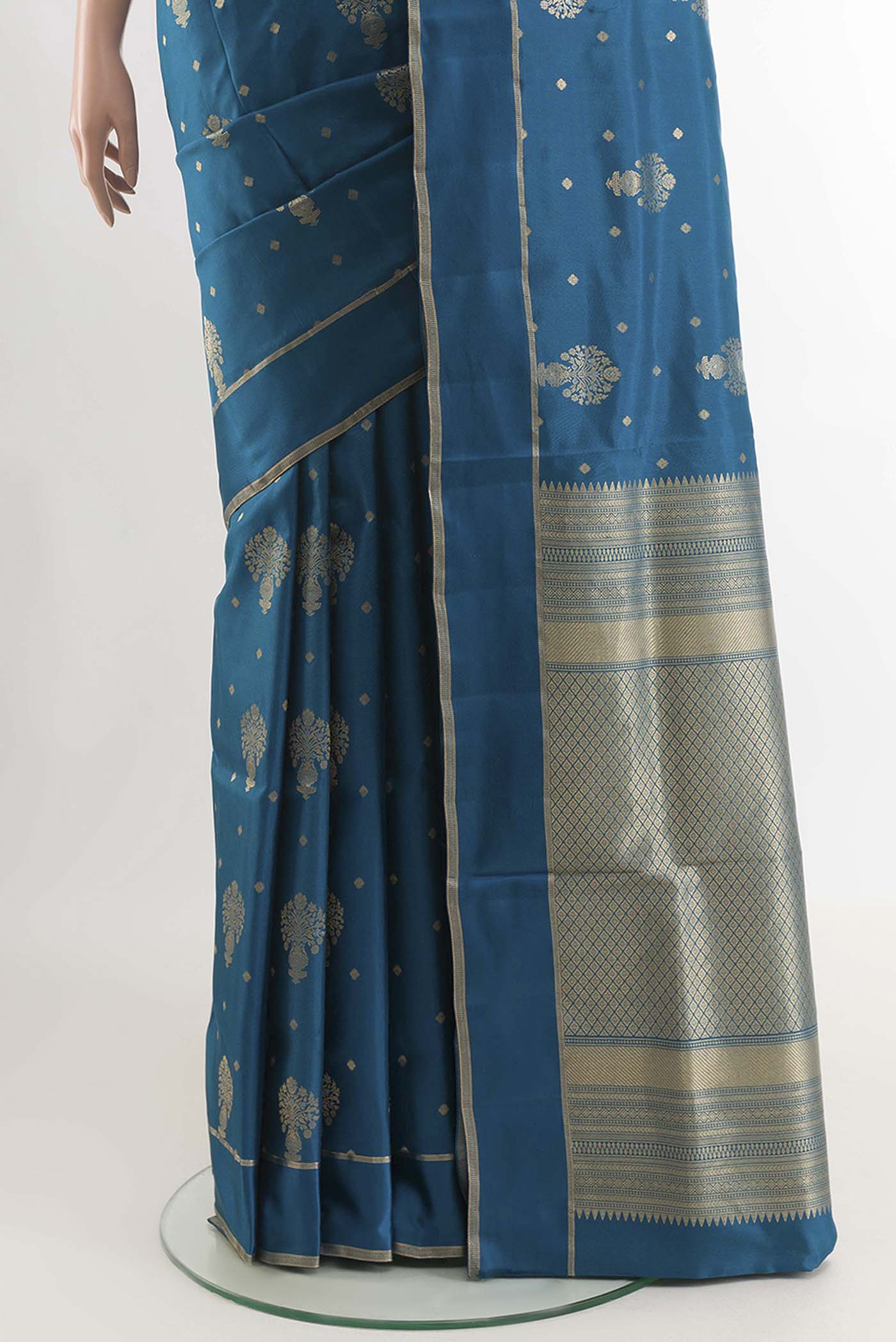 pleats pallu