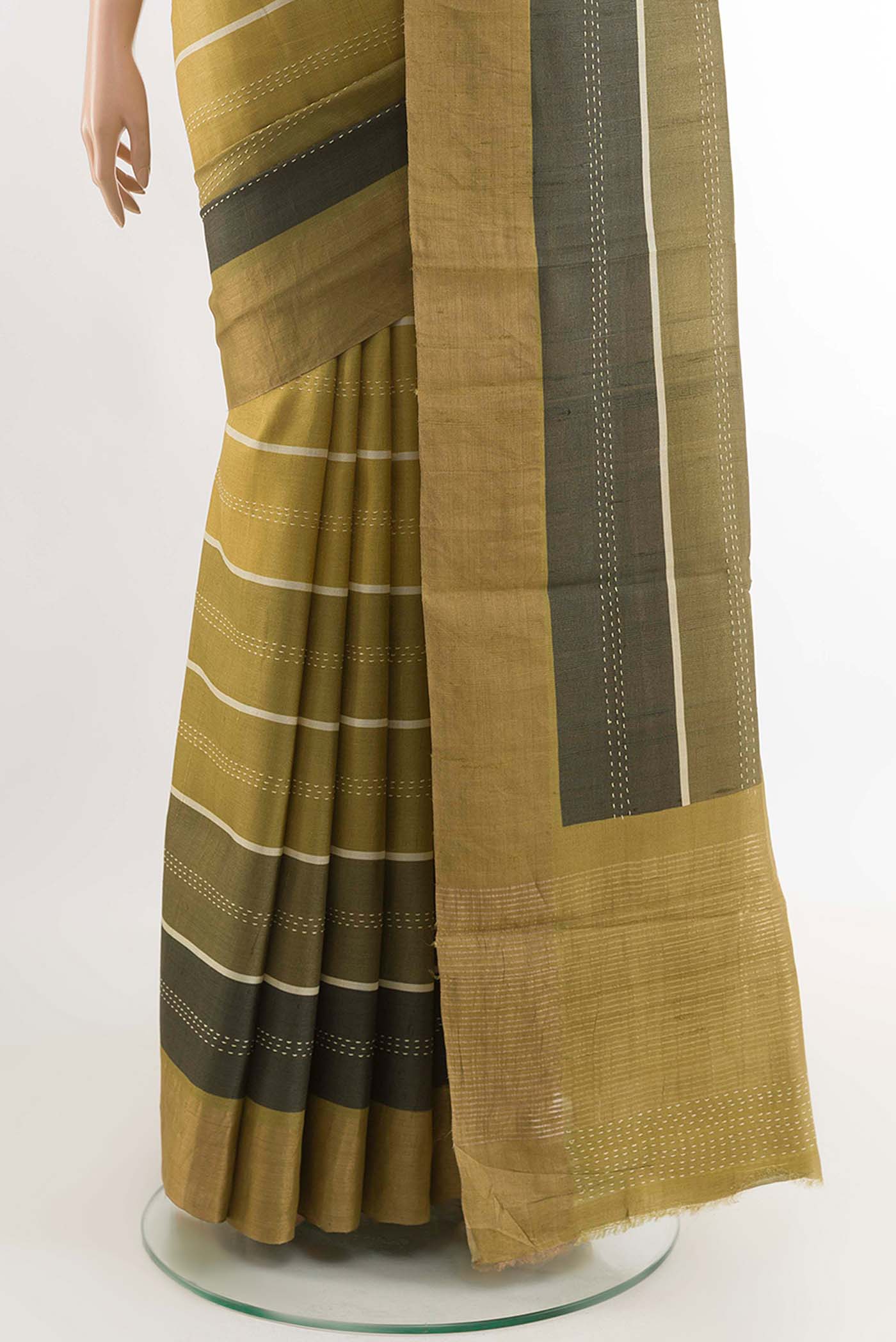 pleats pallu
