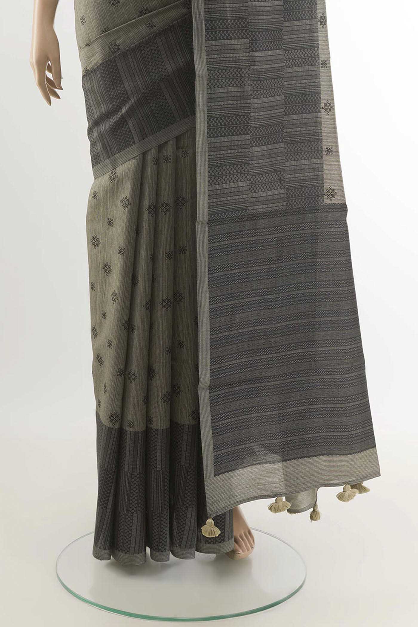 pleats pallu