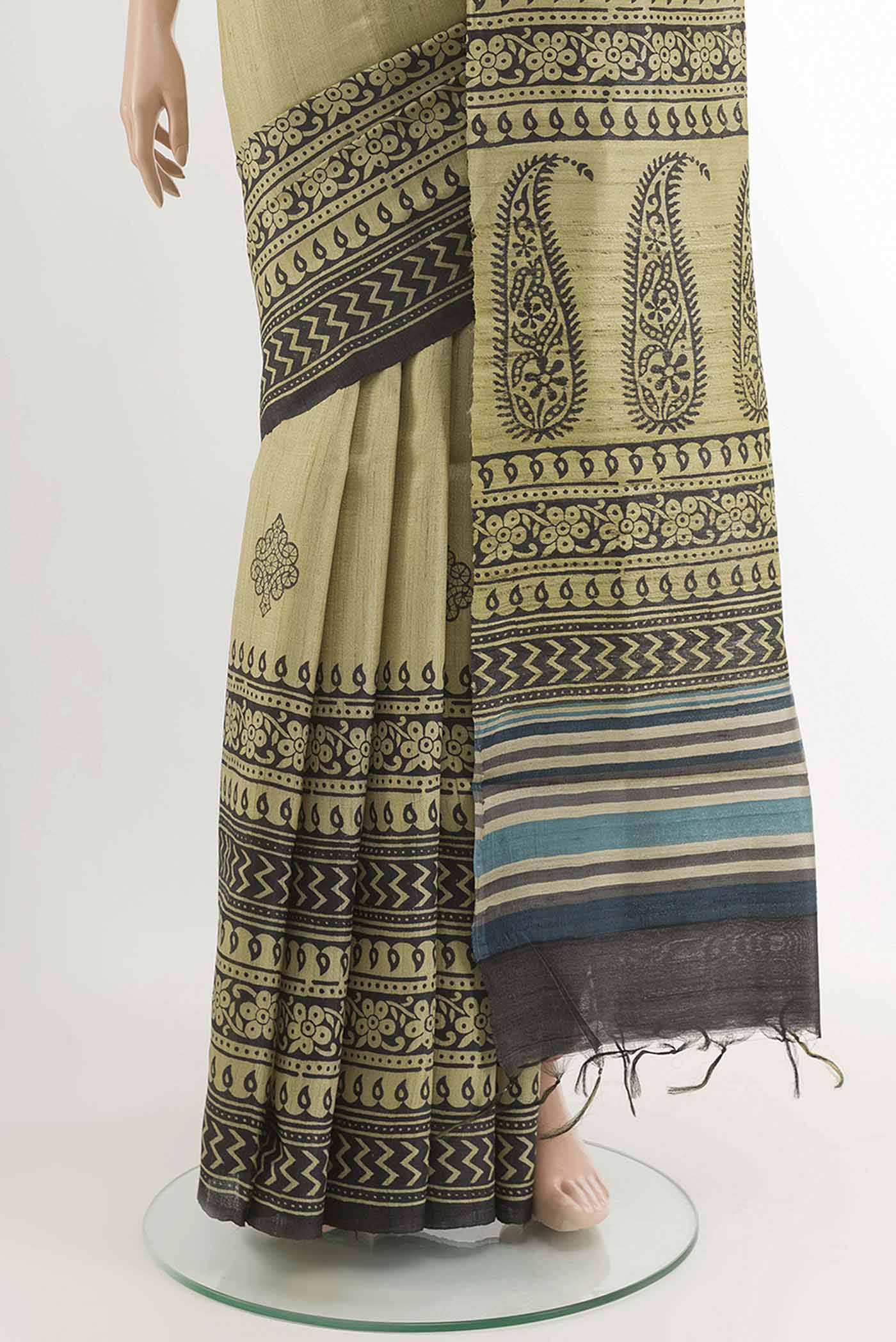 pleats pallu