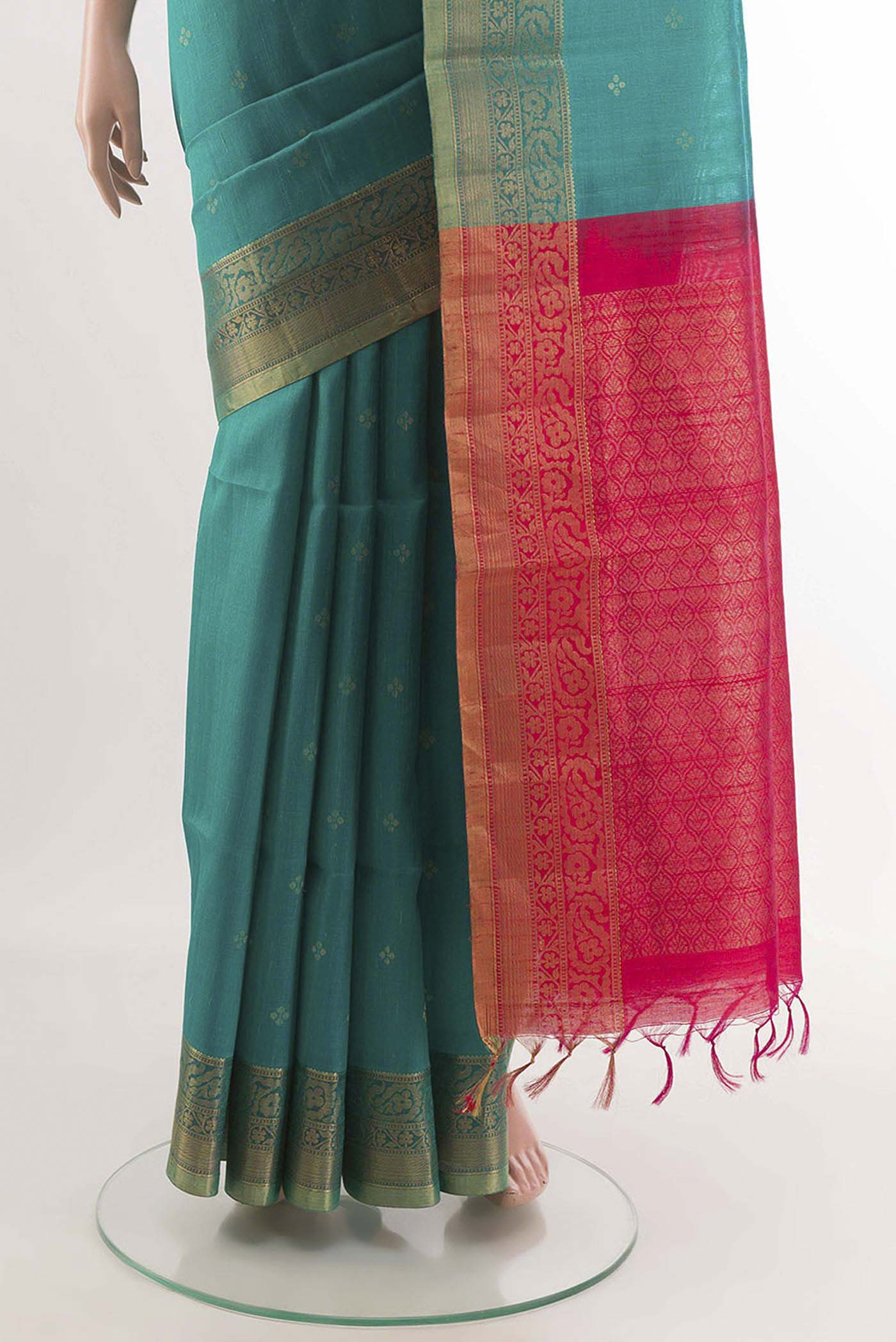 pleats pallu
