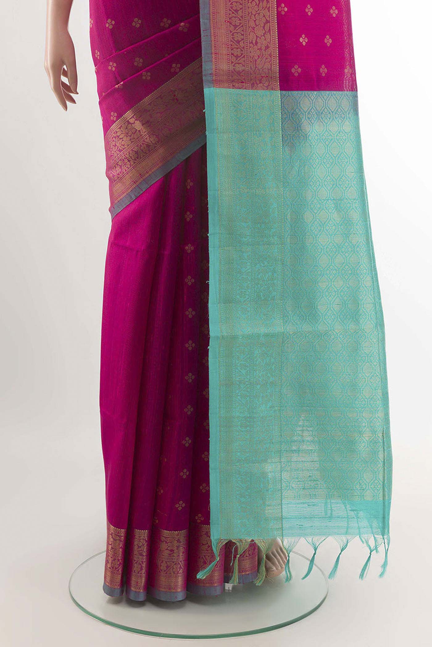 pleats pallu