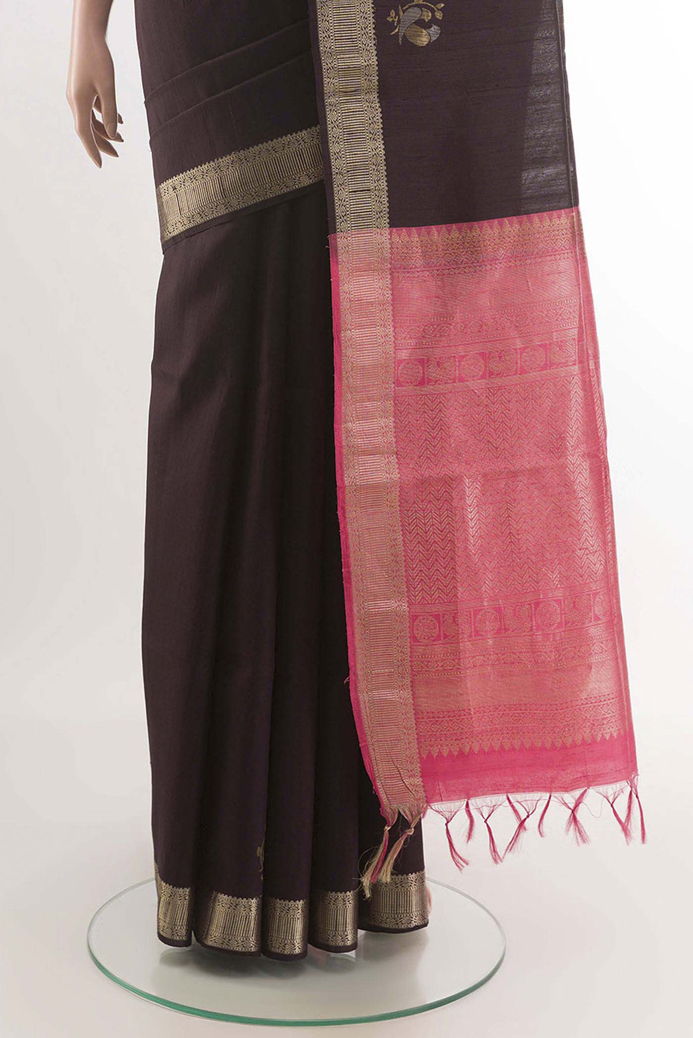 pleats pallu