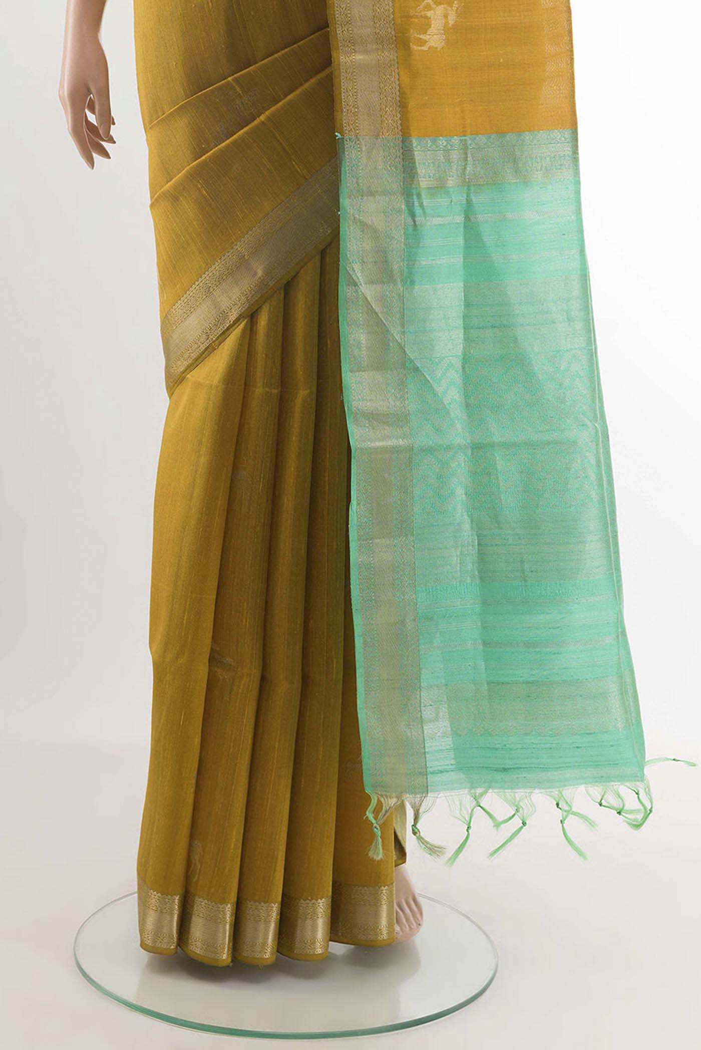 pleats pallu