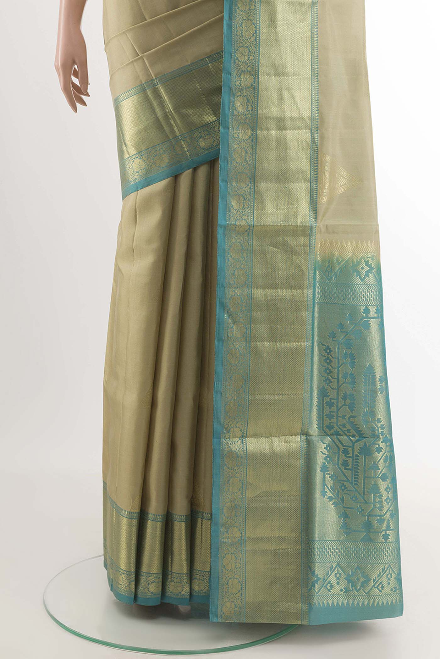 pleats pallu