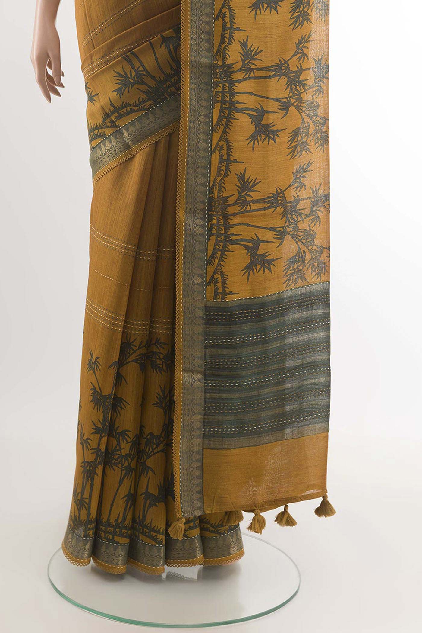 pleats pallu