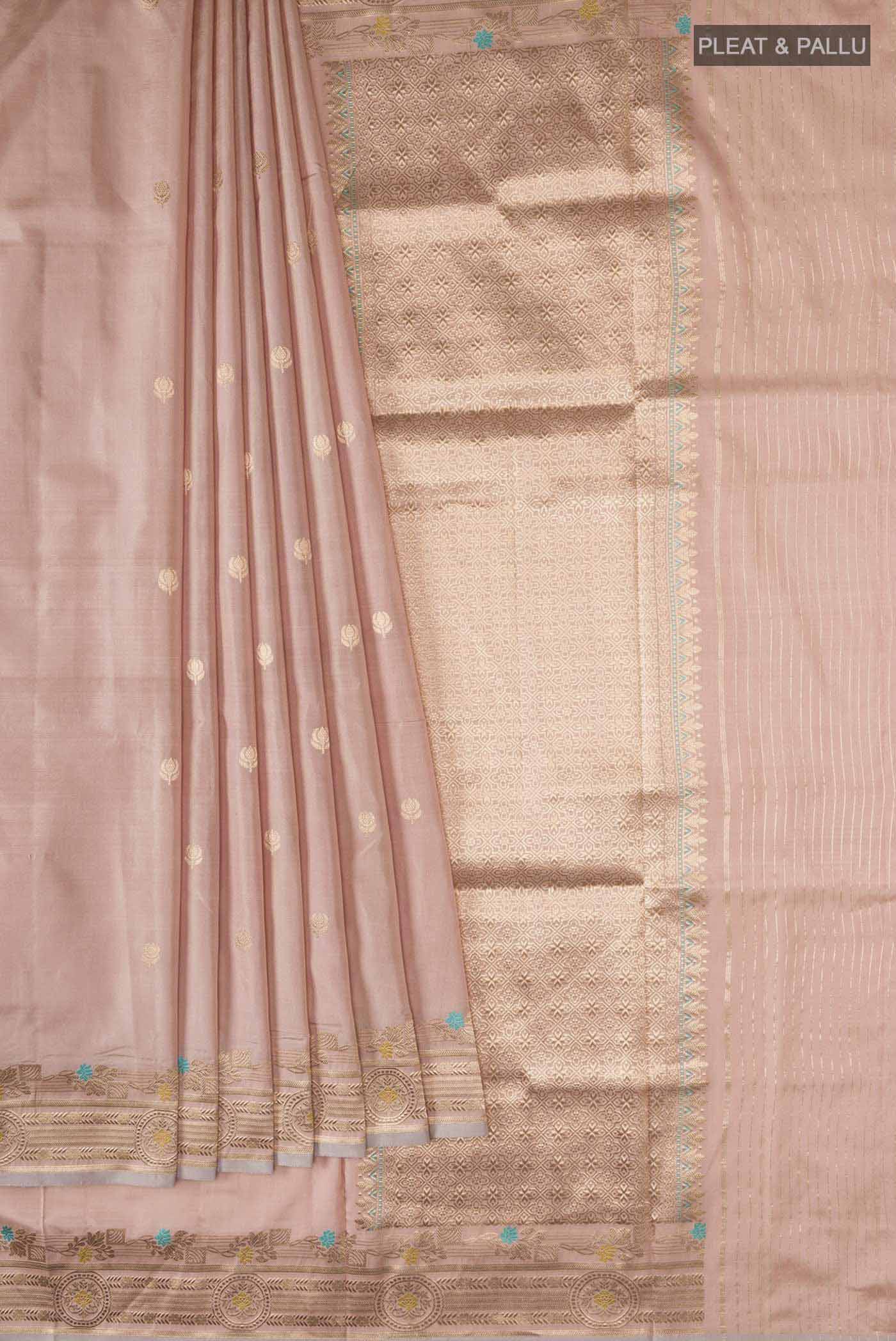 pleats pallu