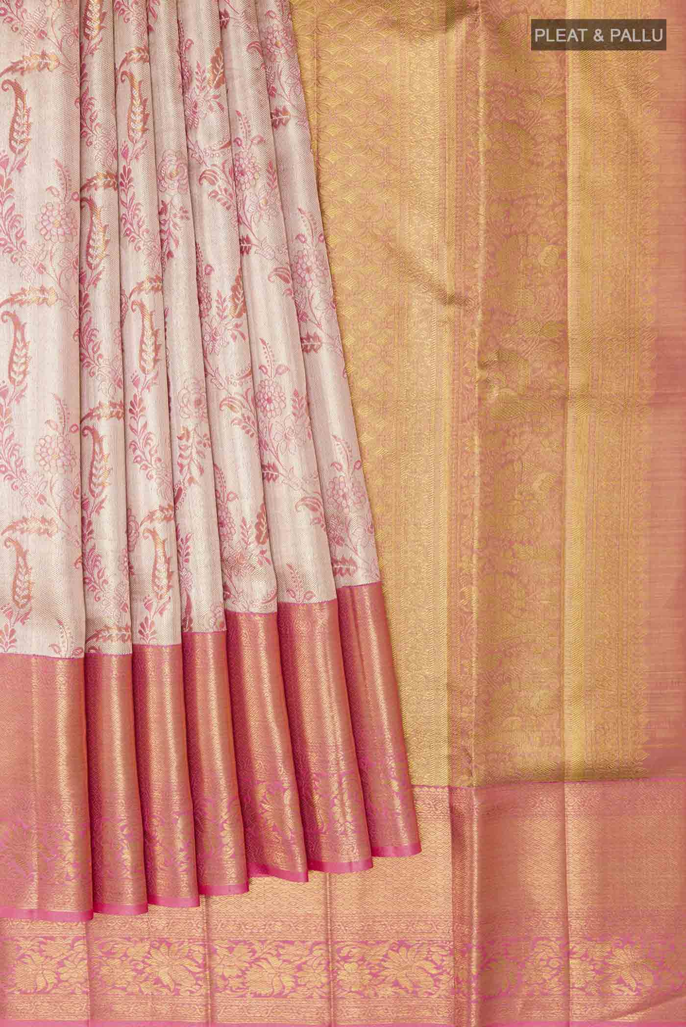 pleats pallu