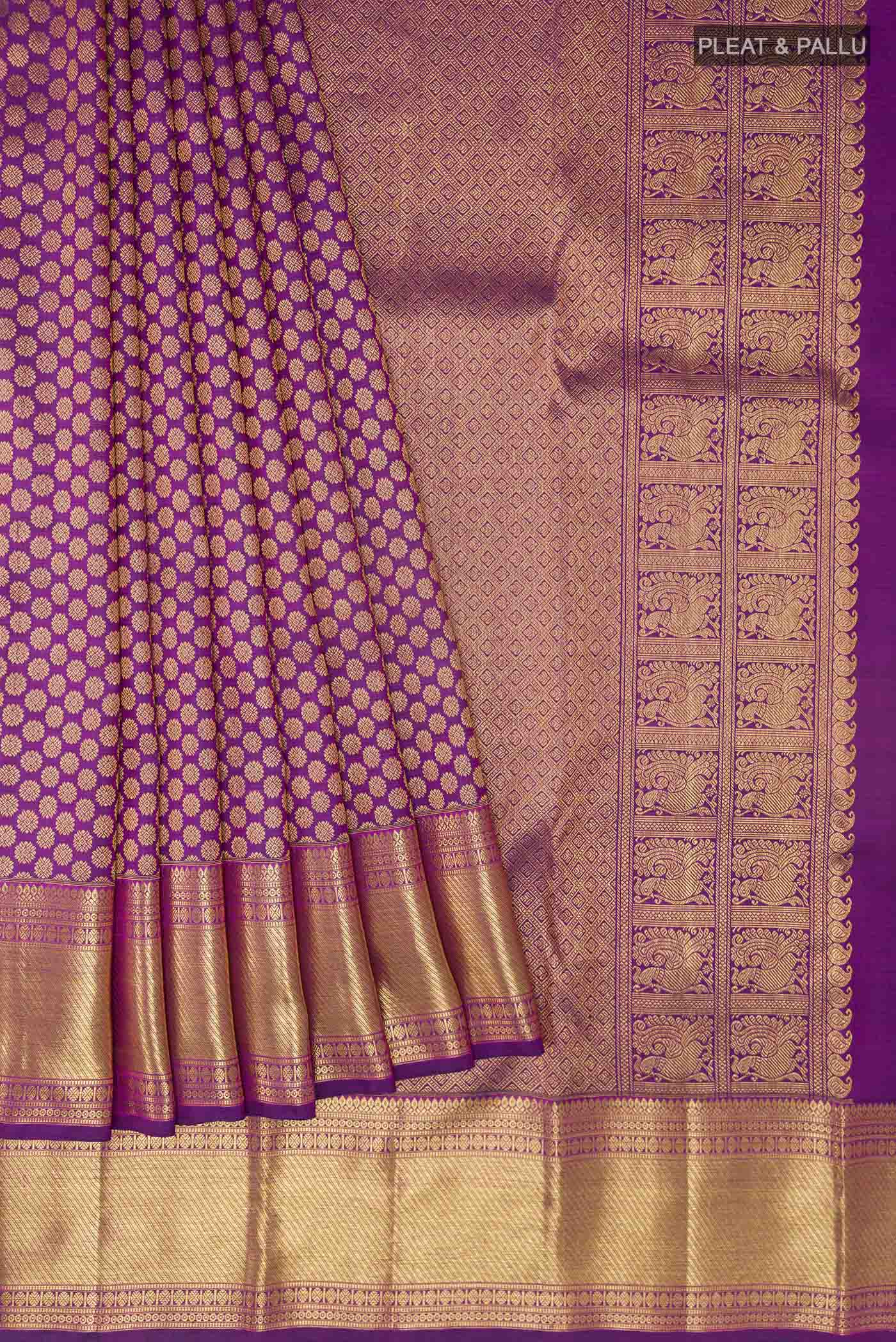 pleats pallu