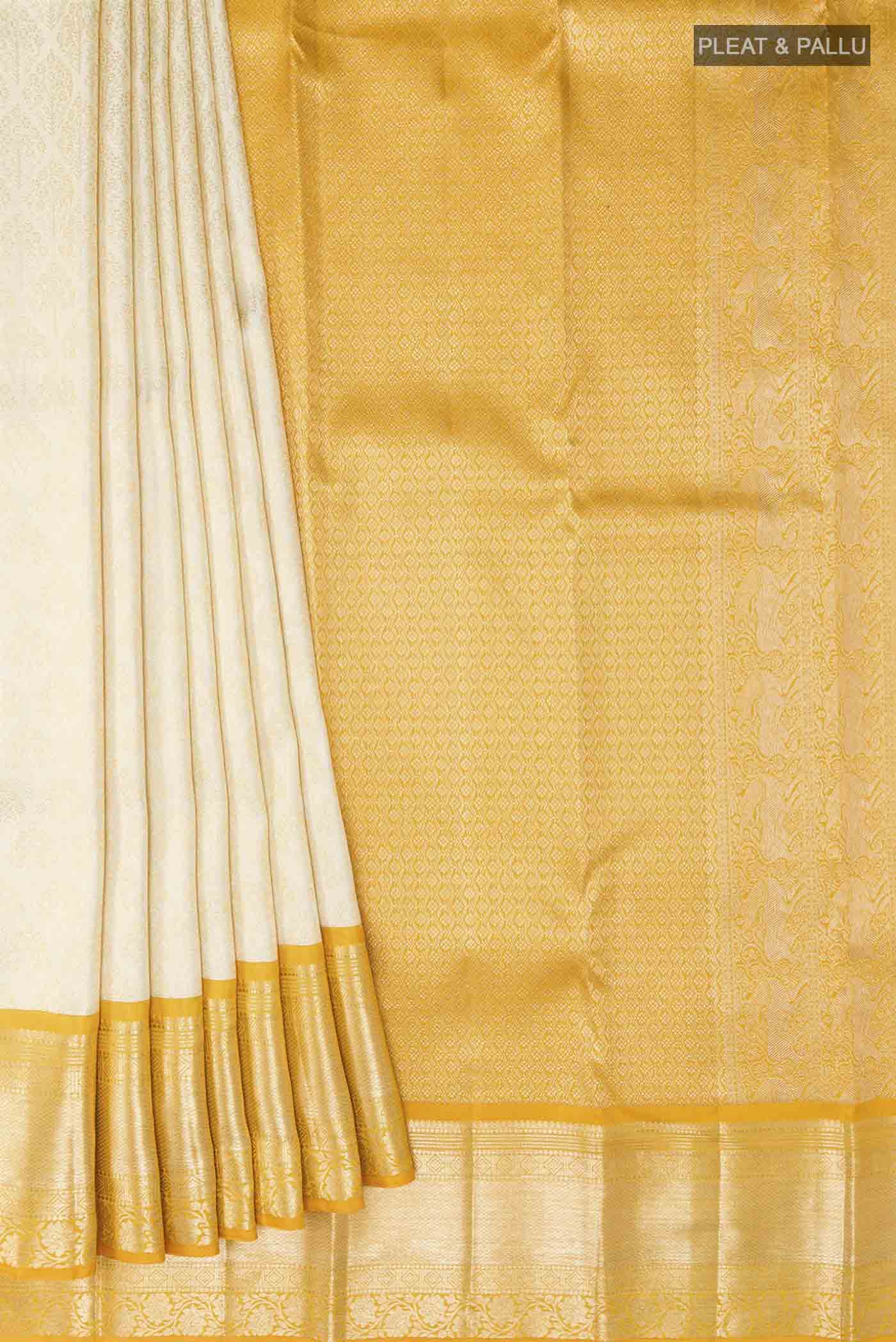 pleats pallu