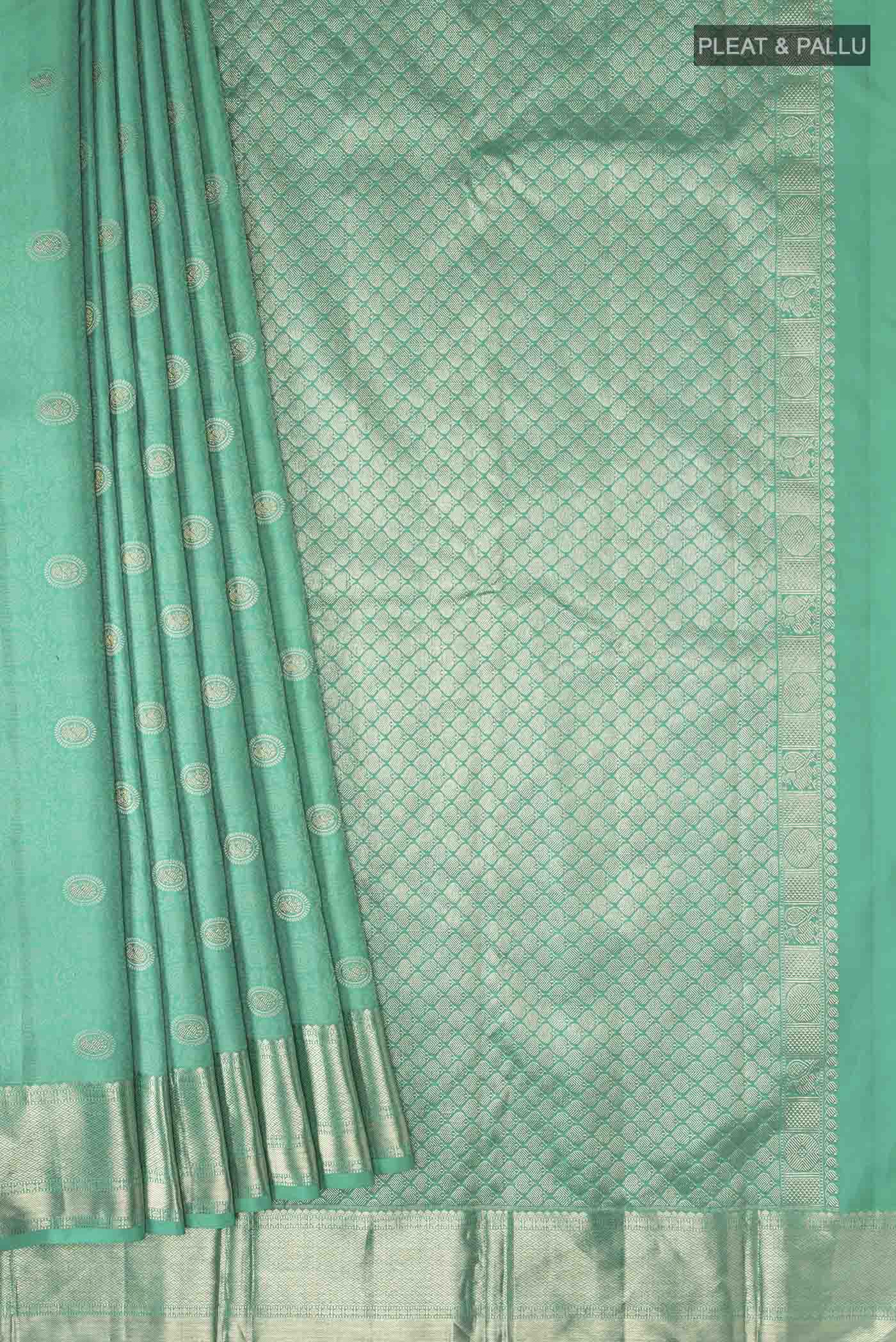 pleats pallu