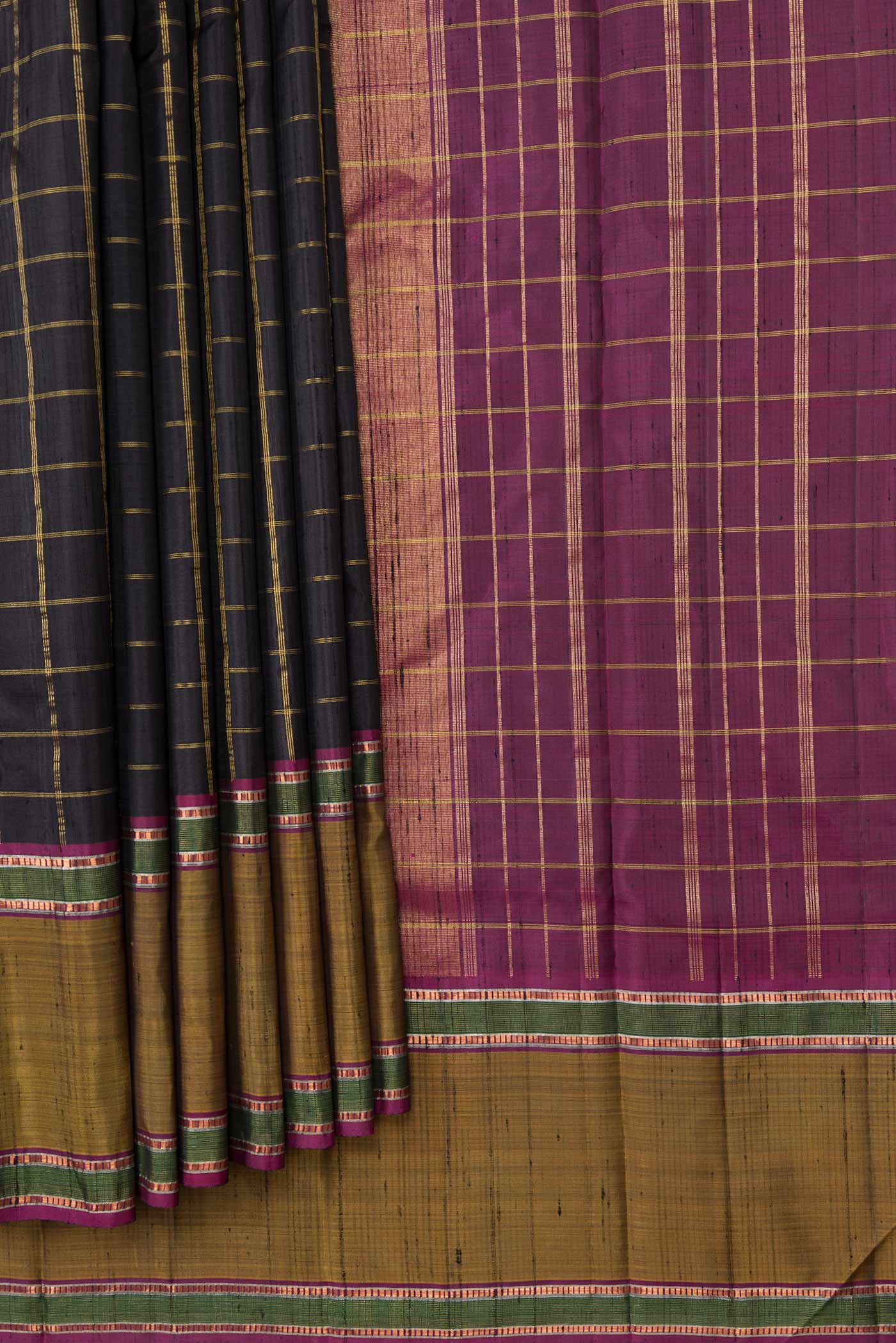 pleats pallu