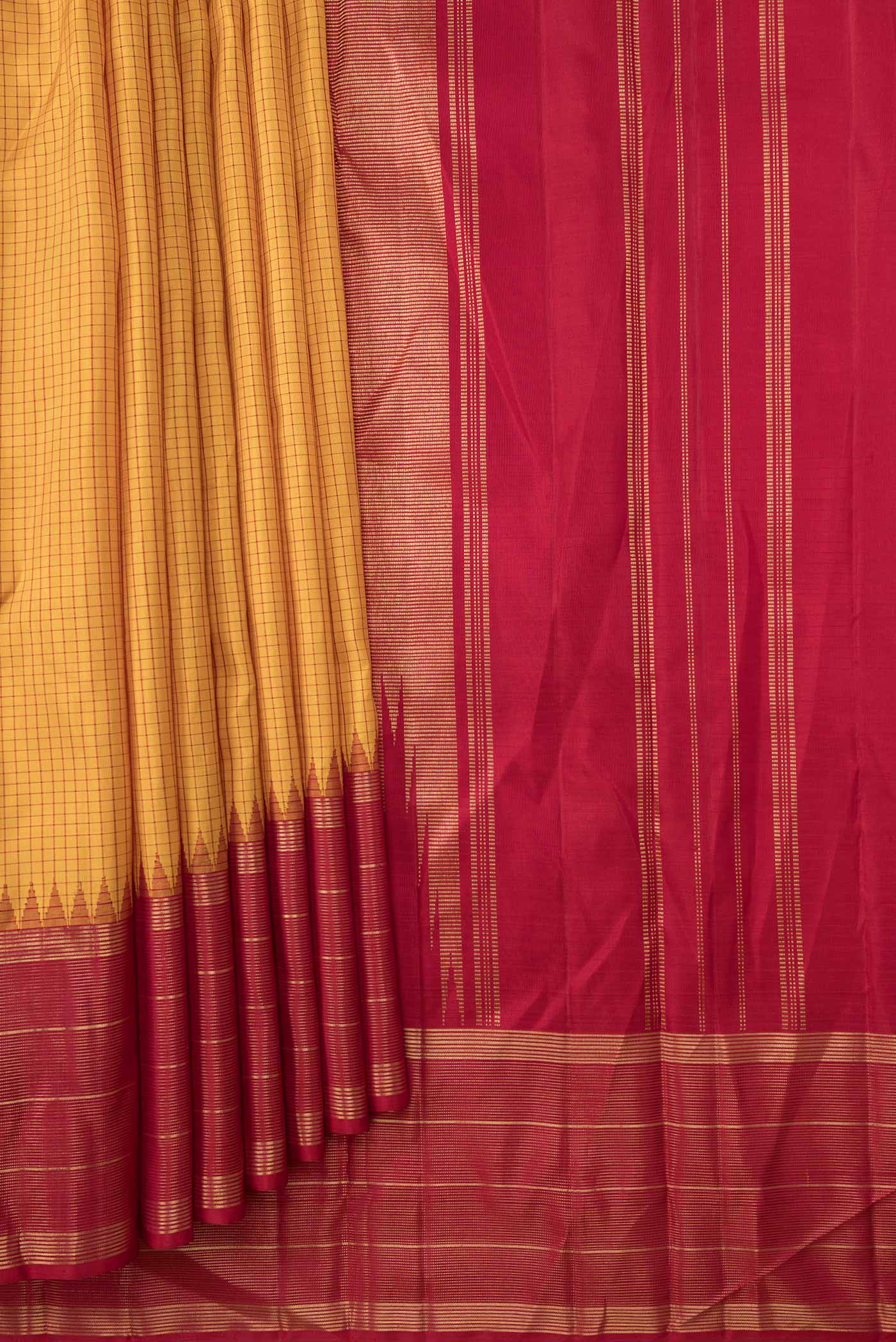 pleats pallu