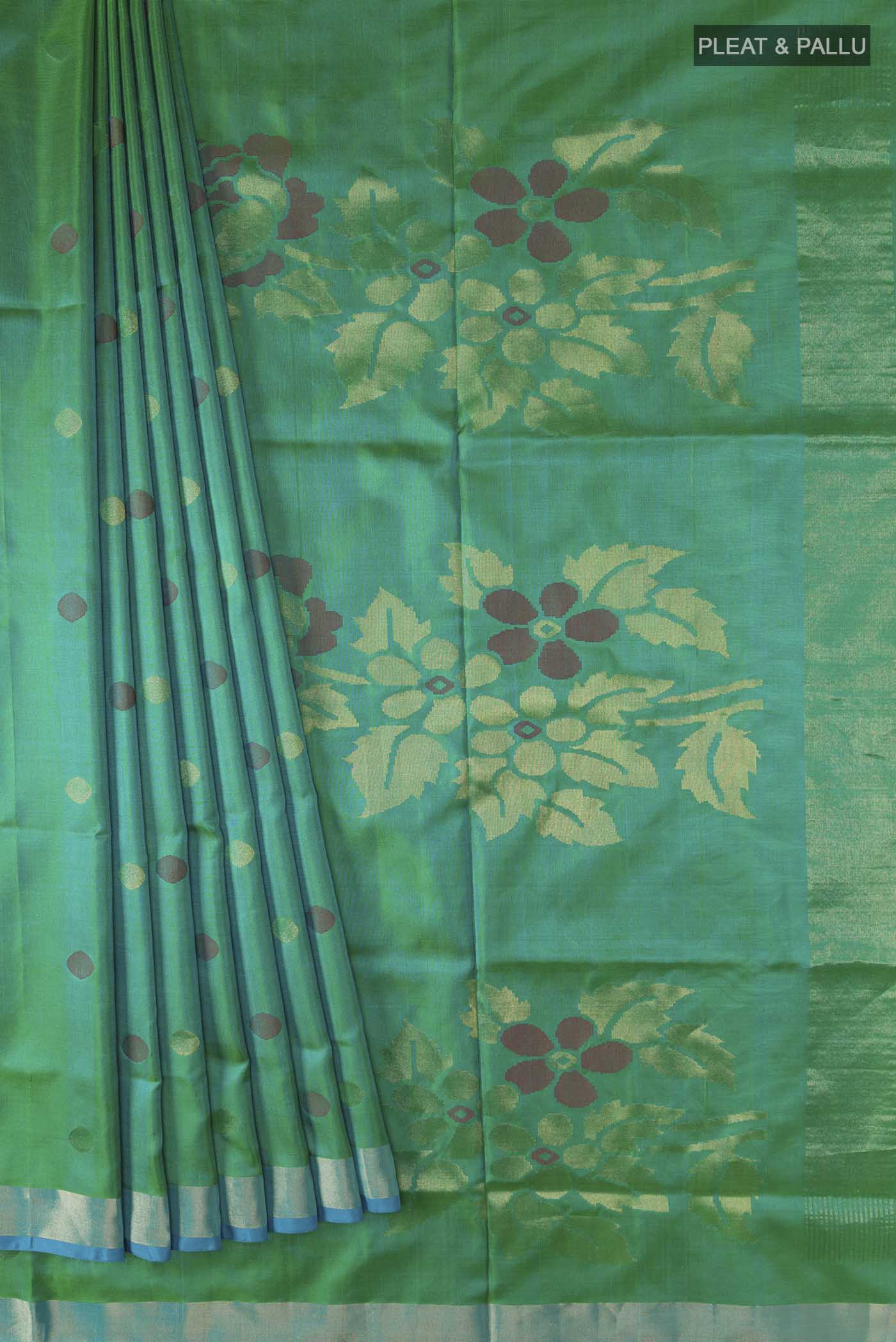 pleats pallu