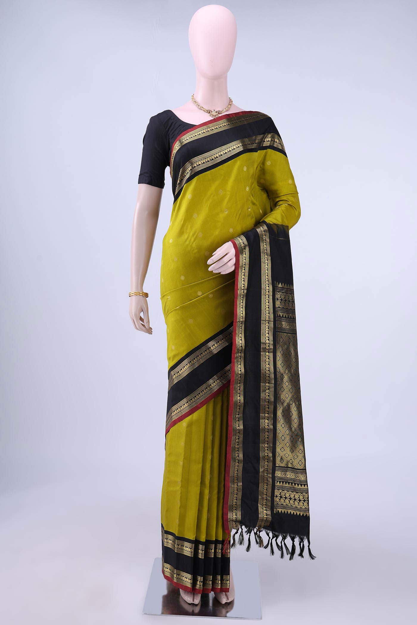 Acid Green Gadwal Silk Saree